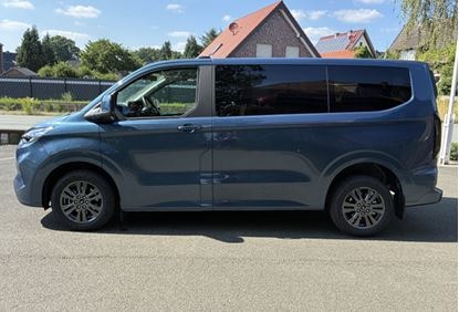 FORD Tourneo Bus 320 L1H1 Titanium Automat-image-1