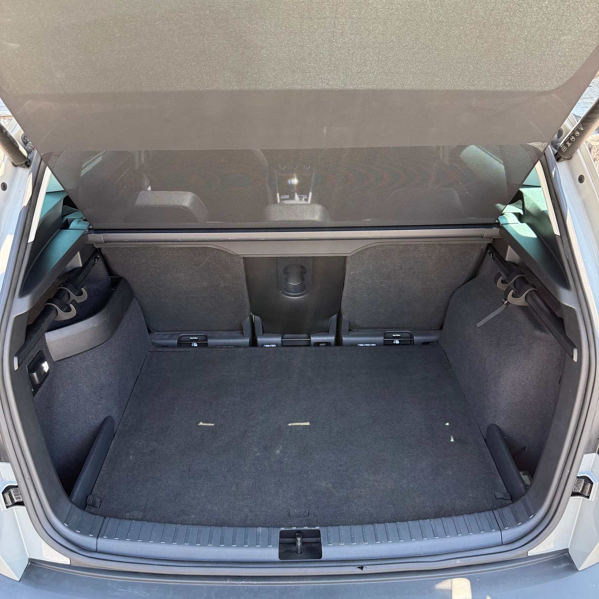 SKODA Karoq 2.0 TDI CR Style 4x4 DSG *ALCANTARA-SITZE - PANORAMA-DACH - ANHÄGERKUPPLUNG*-image-19