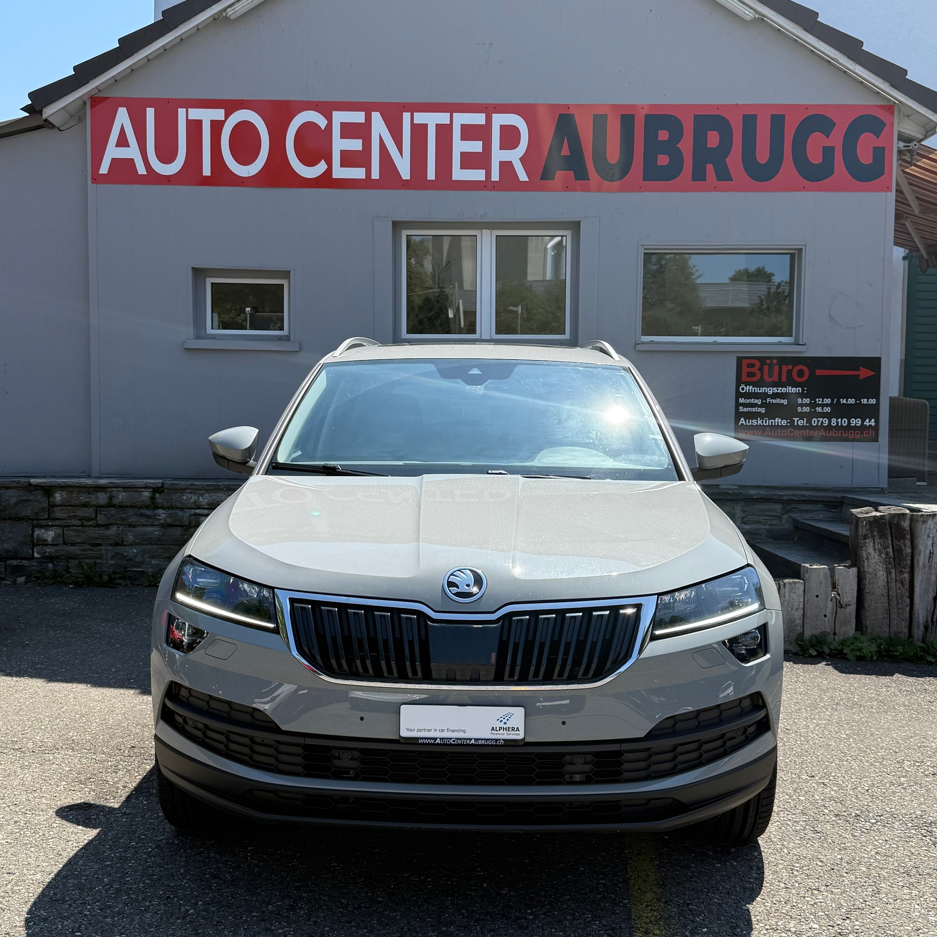 SKODA Karoq 2.0 TDI CR Style 4x4 DSG *ALCANTARA-SITZE - PANORAMA-DACH - ANHÄGERKUPPLUNG*-showroom-element-2