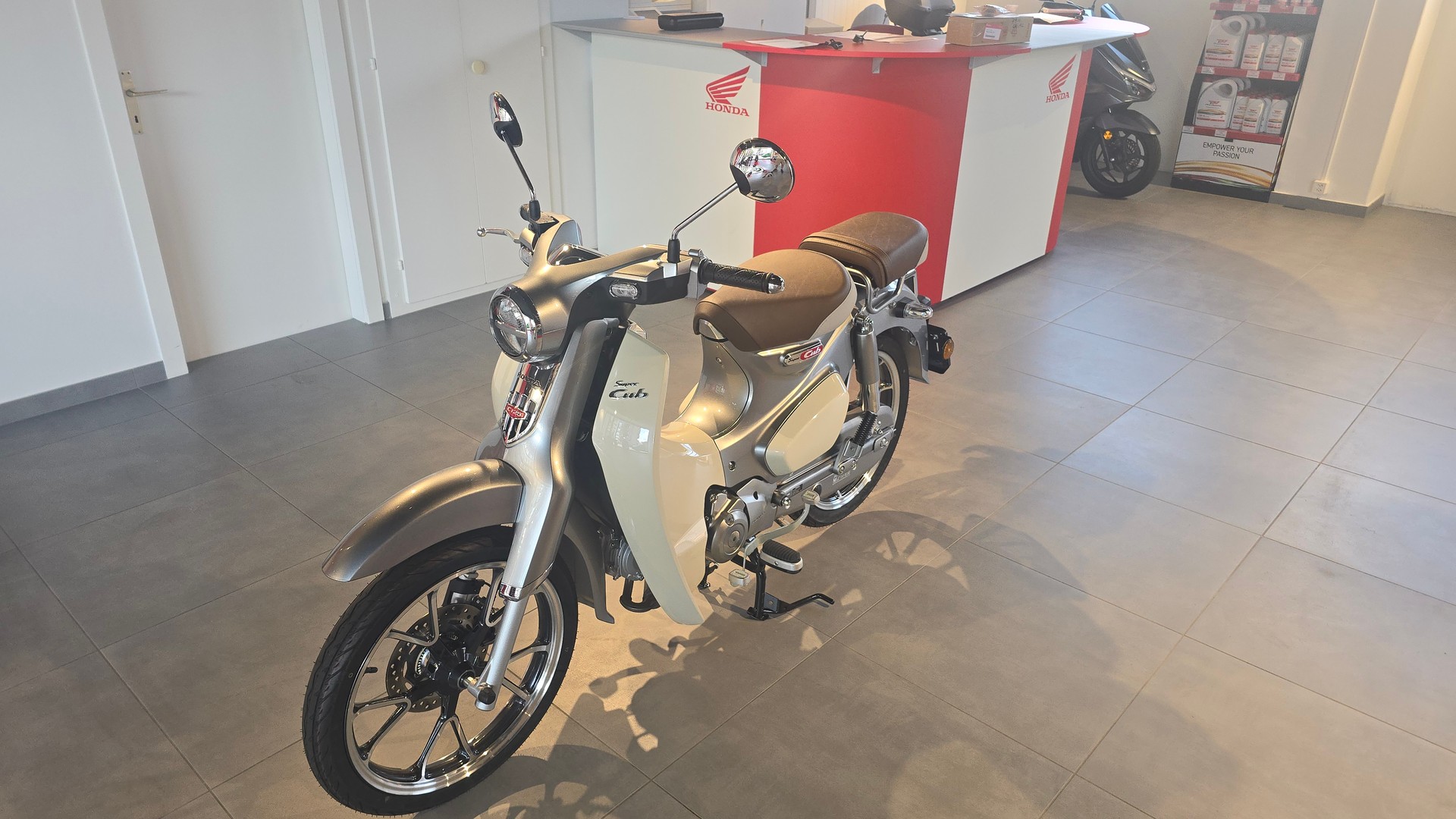 HONDA C 125 Super Cub