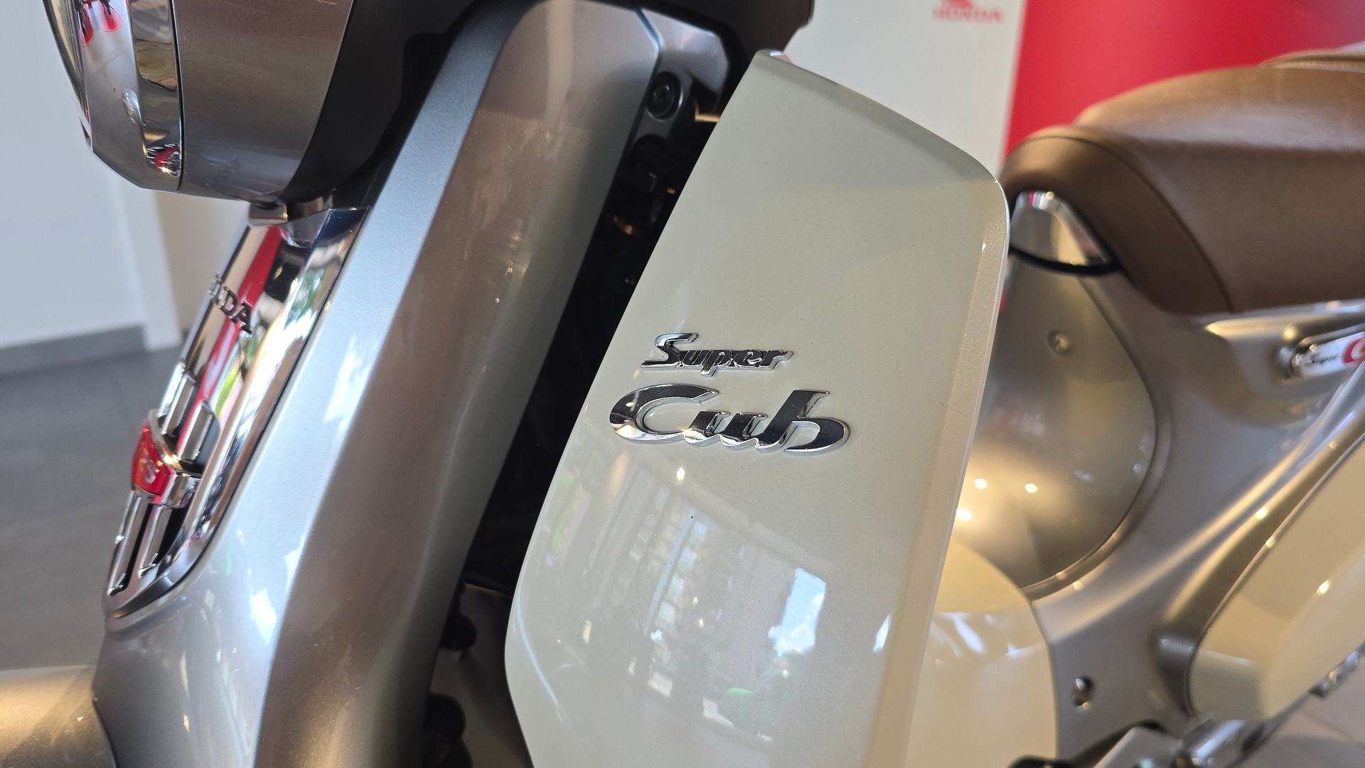 HONDA C 125 Super Cub-image-8