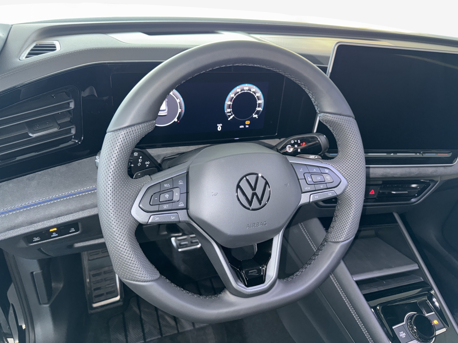VW Tiguan 2.0 TSI DSG R-Line Plus 4Motion-image-9