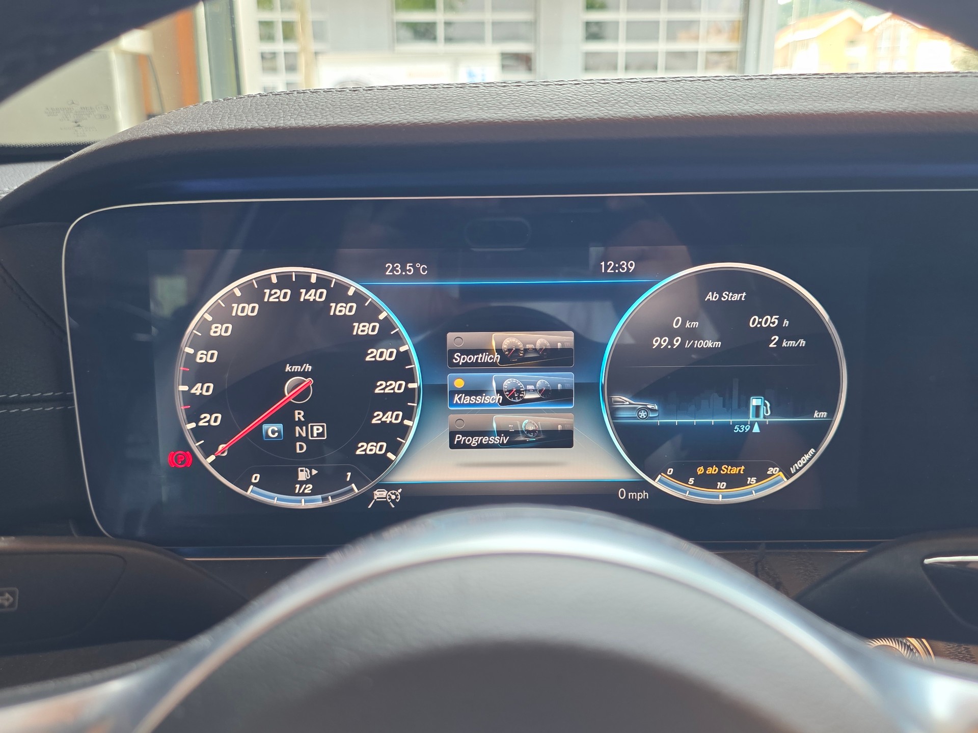 MERCEDES-BENZ E 200 AMG Line 4Matic 9G-Tronic ** E53 AMG UMBAU -TIEFER LEG. -20 ZOLL -BURMASTER -360° KAMERA -SAFETY + KOMFORT PAKET **-image-27