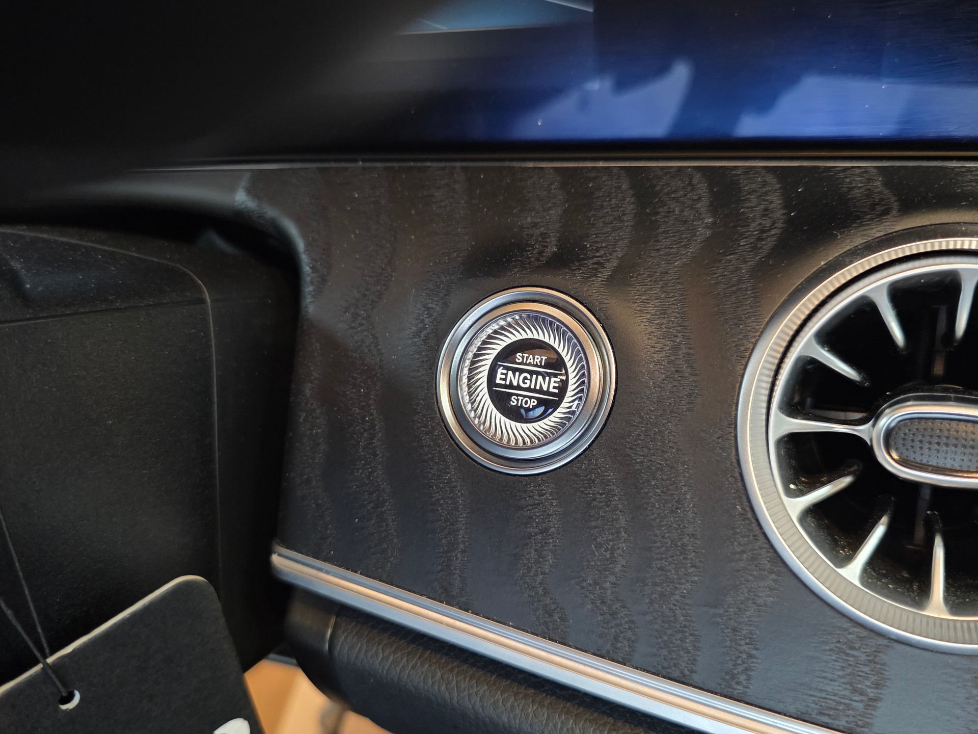 MERCEDES-BENZ E 200 AMG Line 4Matic 9G-Tronic ** E53 AMG UMBAU -TIEFER LEG. -20 ZOLL -BURMASTER -360° KAMERA -SAFETY + KOMFORT PAKET **-image-28