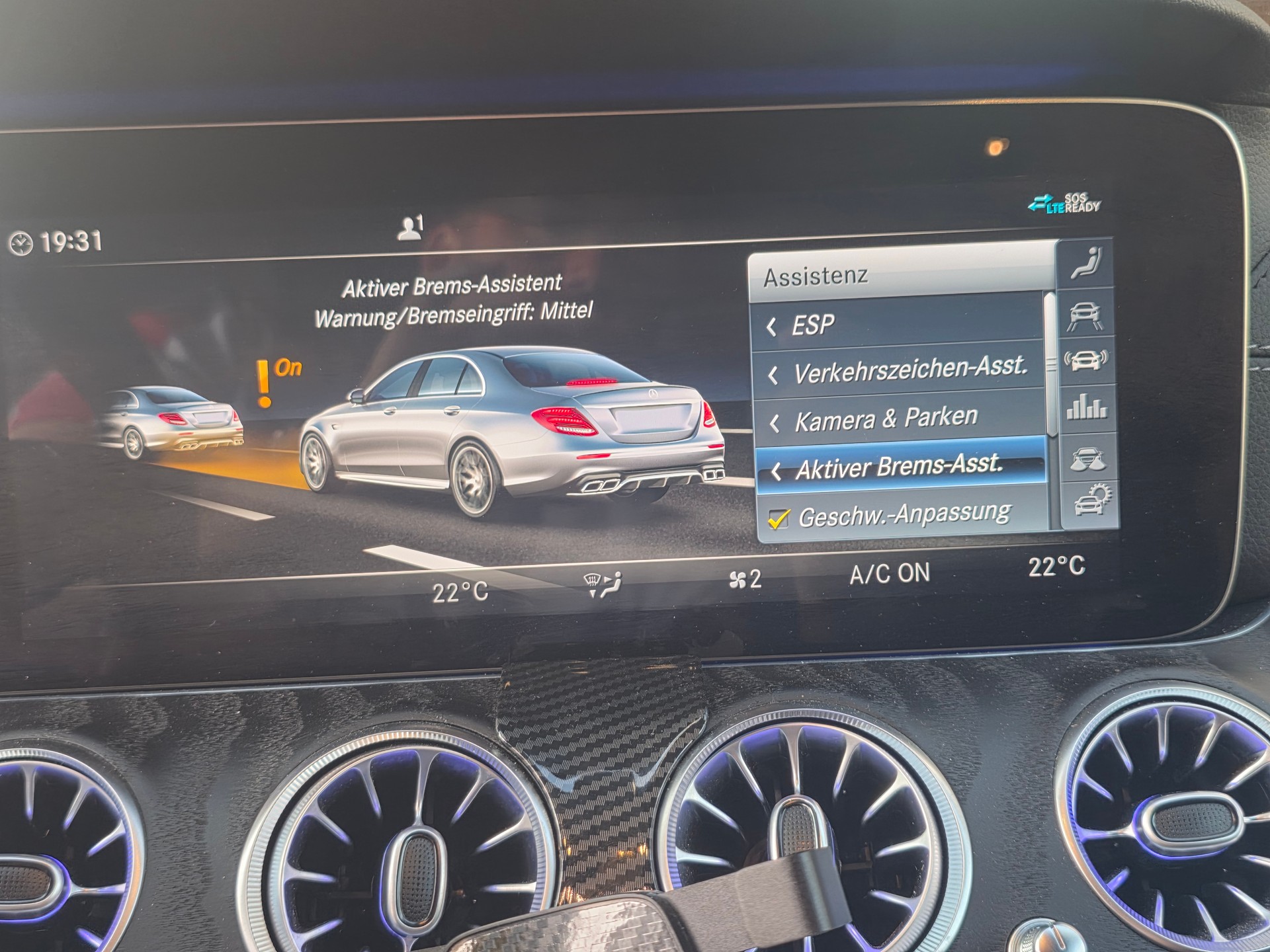 MERCEDES-BENZ E 200 AMG Line 4Matic 9G-Tronic ** E53 AMG UMBAU -TIEFER LEG. -20 ZOLL -BURMASTER -360° KAMERA -SAFETY + KOMFORT PAKET **-image-23