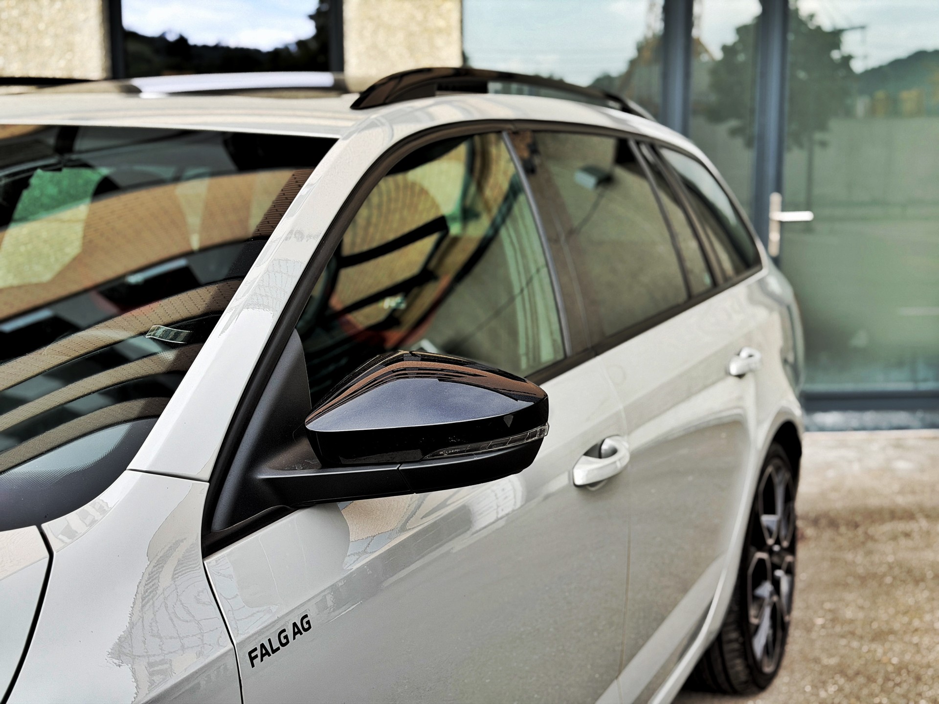 SKODA Octavia Combi 2.0 TDI RS 4x4 DSG-image-7