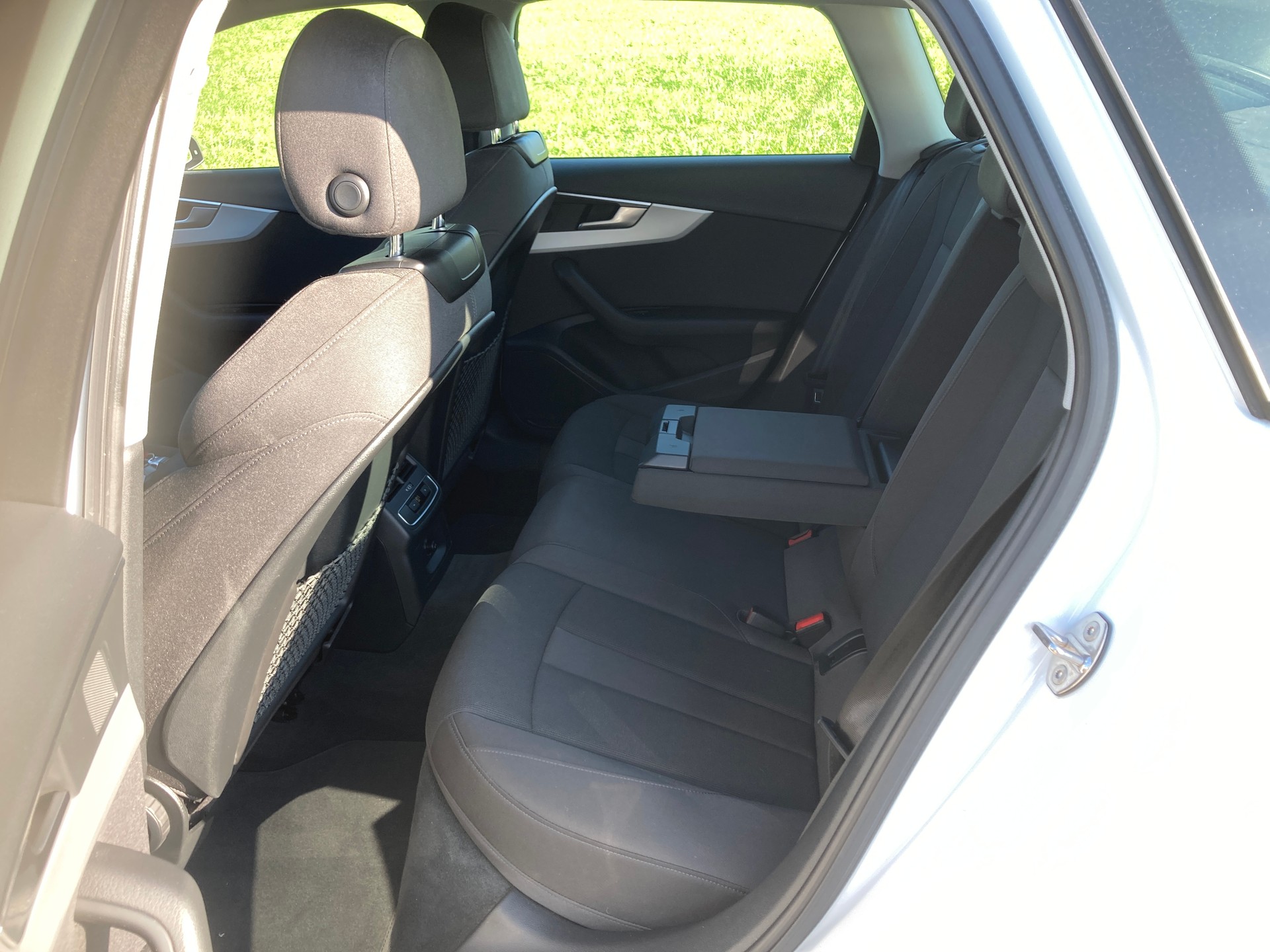 AUDI A4 Avant 35 TDI S-tronic-image-7