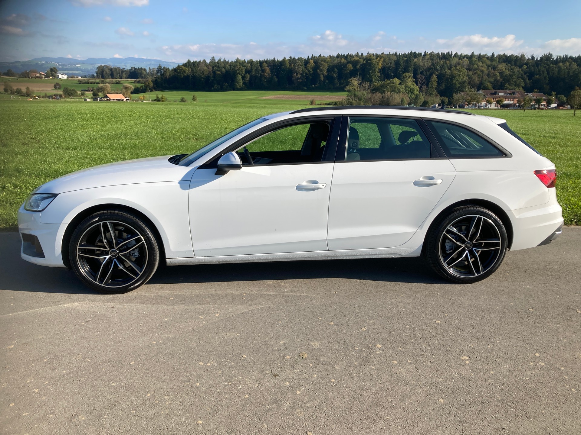 AUDI A4 Avant 35 TDI S-tronic-image-4
