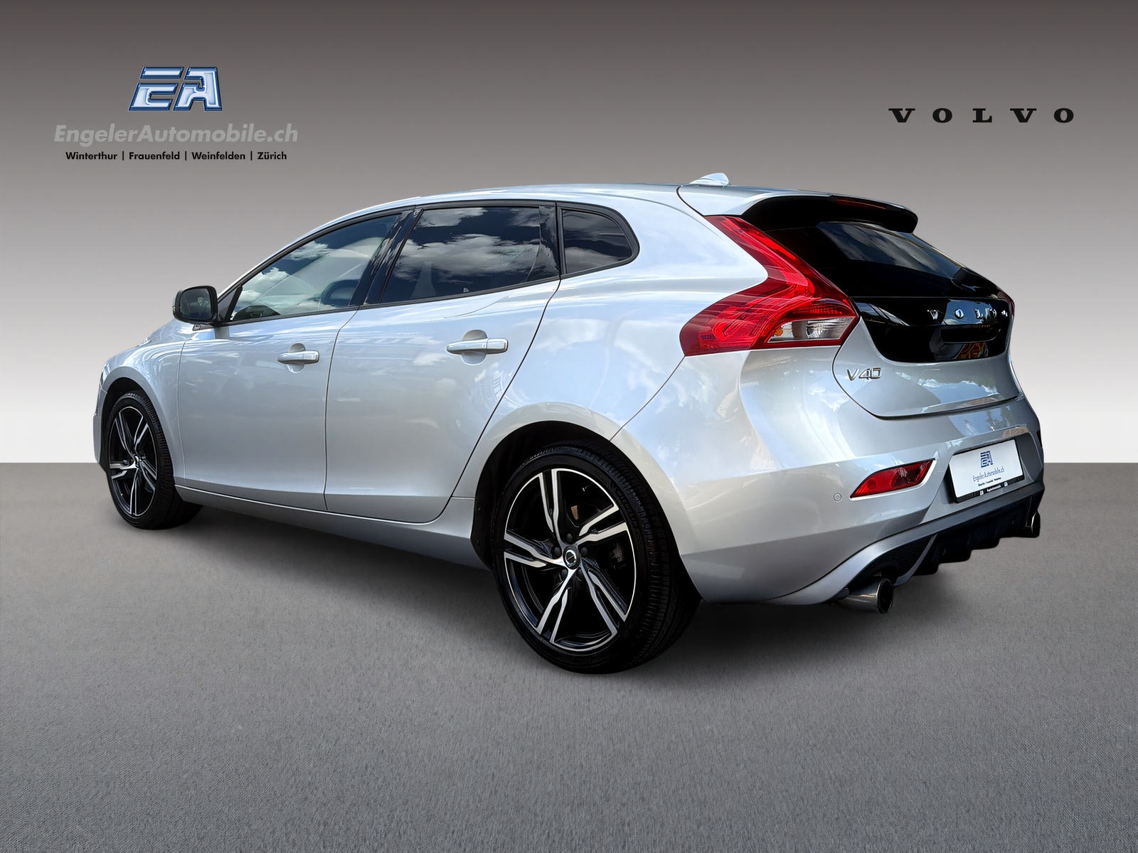 VOLVO V40 2.0 T2 Kinetic R-Design S/S-image-3