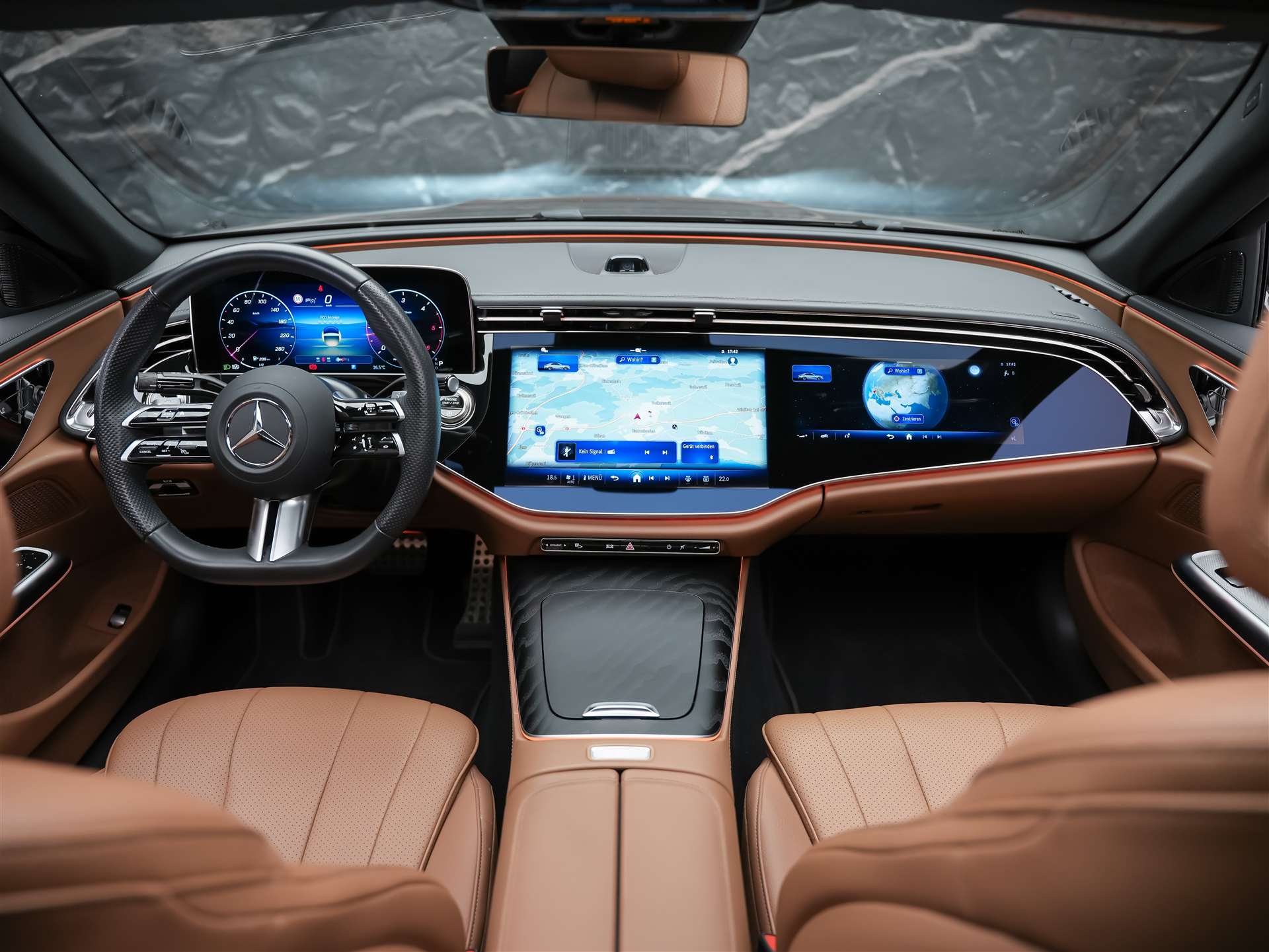 MERCEDES-BENZ E 220 d AMG Line *Superscreen*21" Felgen*Panorama-image-18