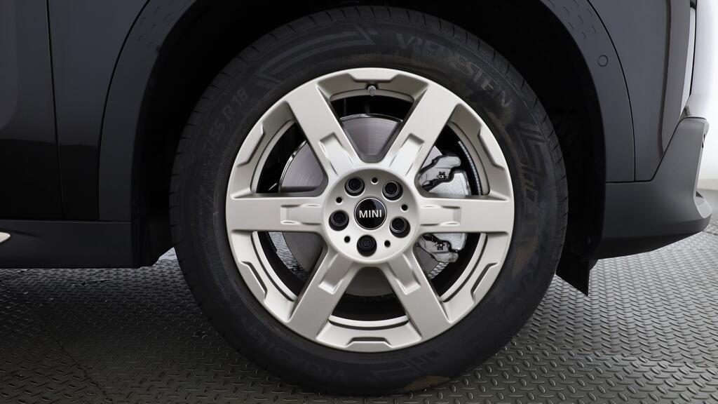 MINI Countryman S ALL4-image-8
