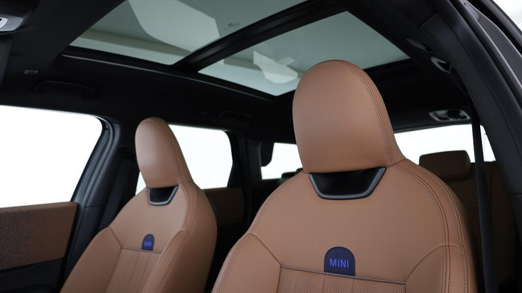 MINI Countryman S ALL4-image-18