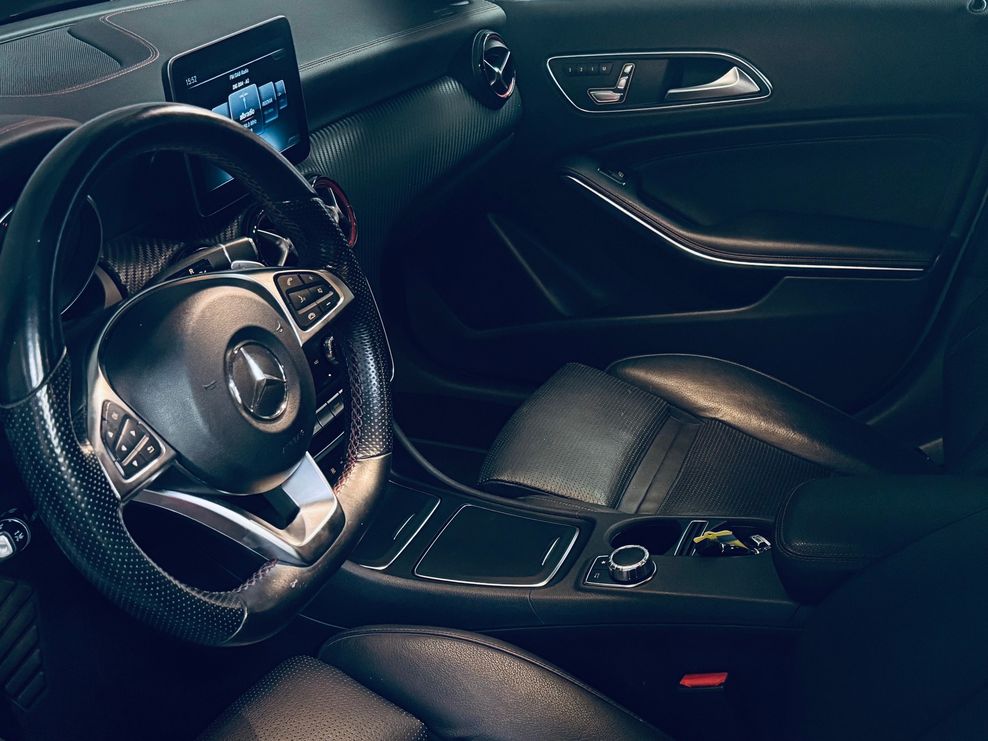 MERCEDES-BENZ A 250 Sport 4Matic 7G-DCT-image-11