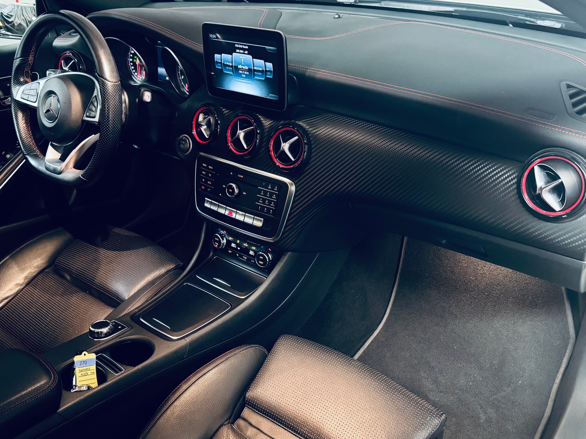 MERCEDES-BENZ A 250 Sport 4Matic 7G-DCT-image-14