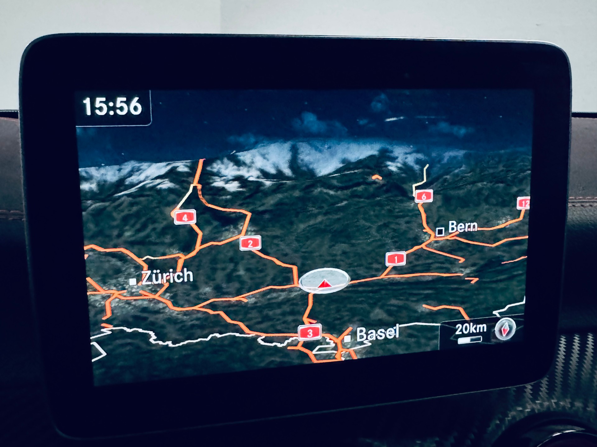 MERCEDES-BENZ A 250 Sport 4Matic 7G-DCT-image-17