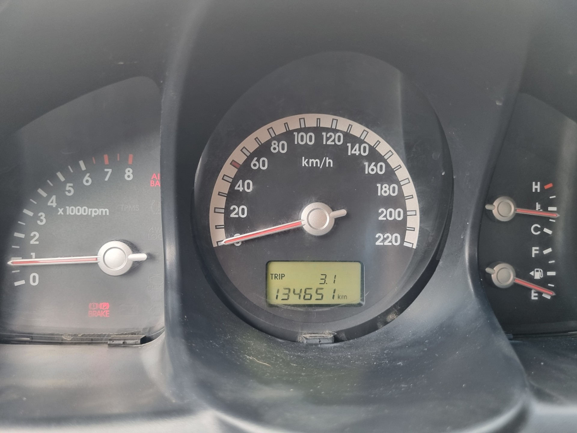 KIA Sportage 2.0 CVVT Style-image-9