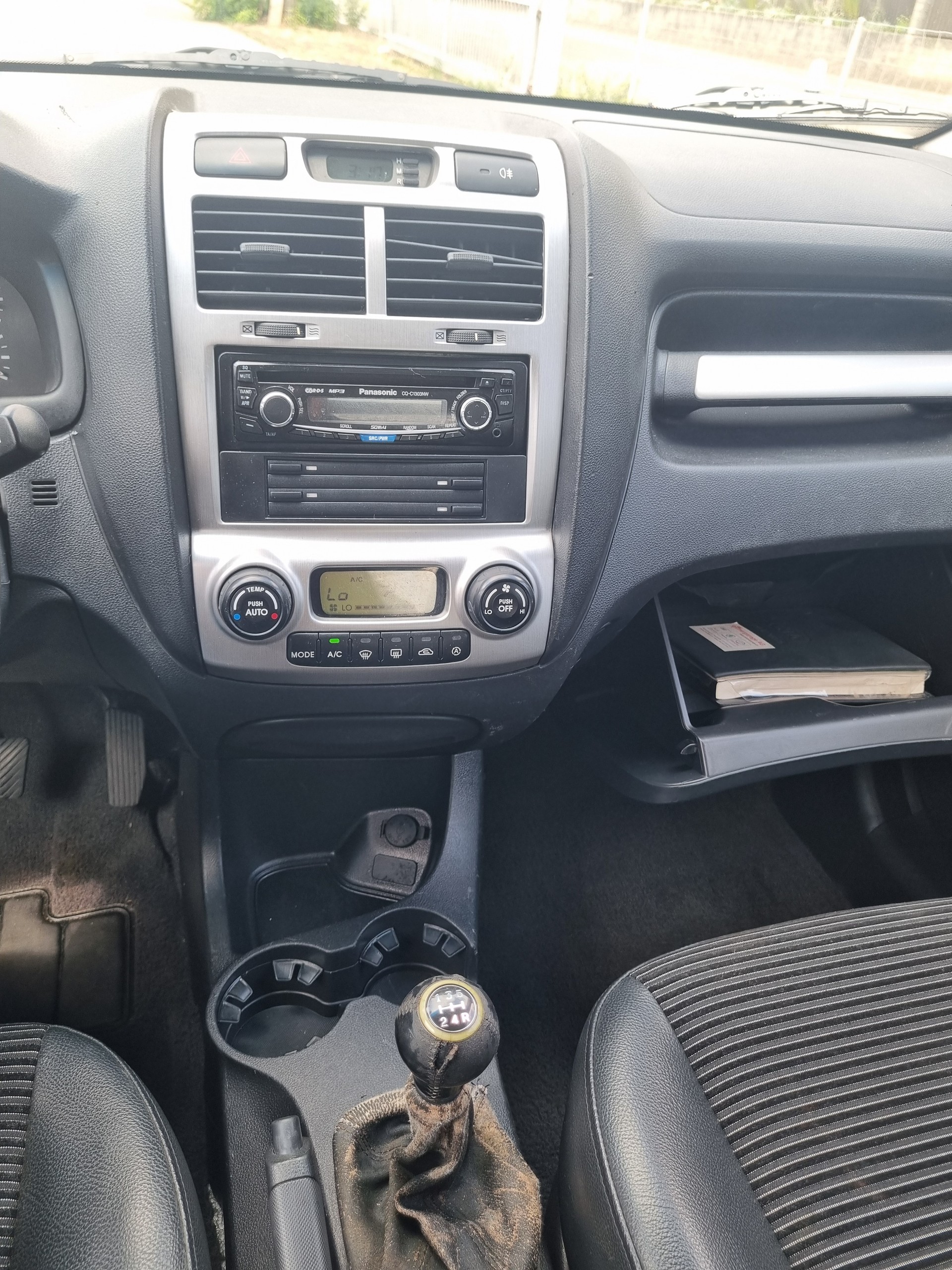 KIA Sportage 2.0 CVVT Style-image-8