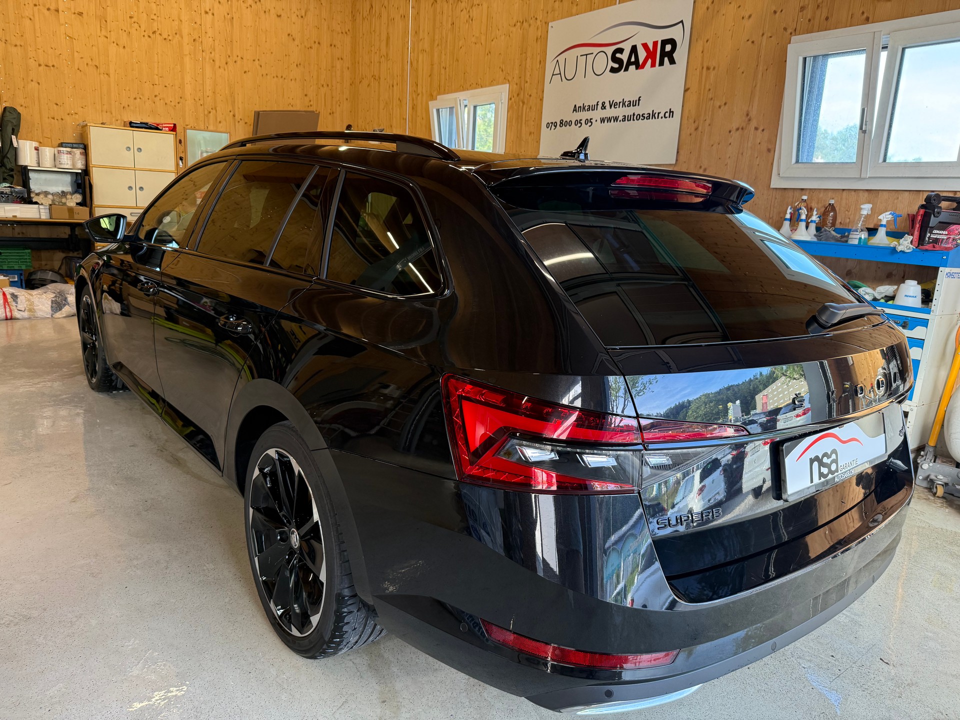 SKODA Superb Combi 2.0 TDi SportLine 4x4 DSG-image-5
