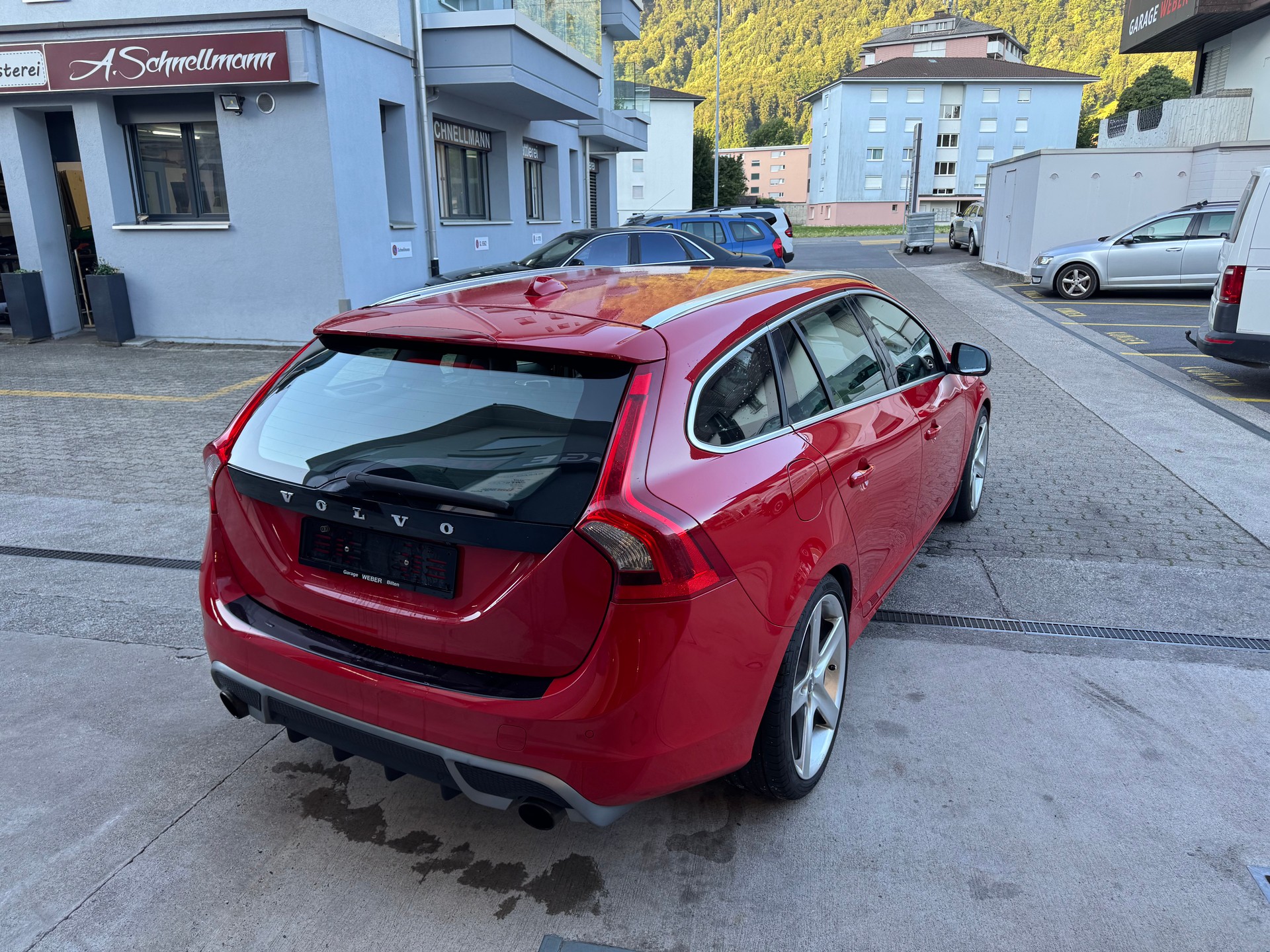 VOLVO V60 T6 AWD R-Design Geartronic-image-5