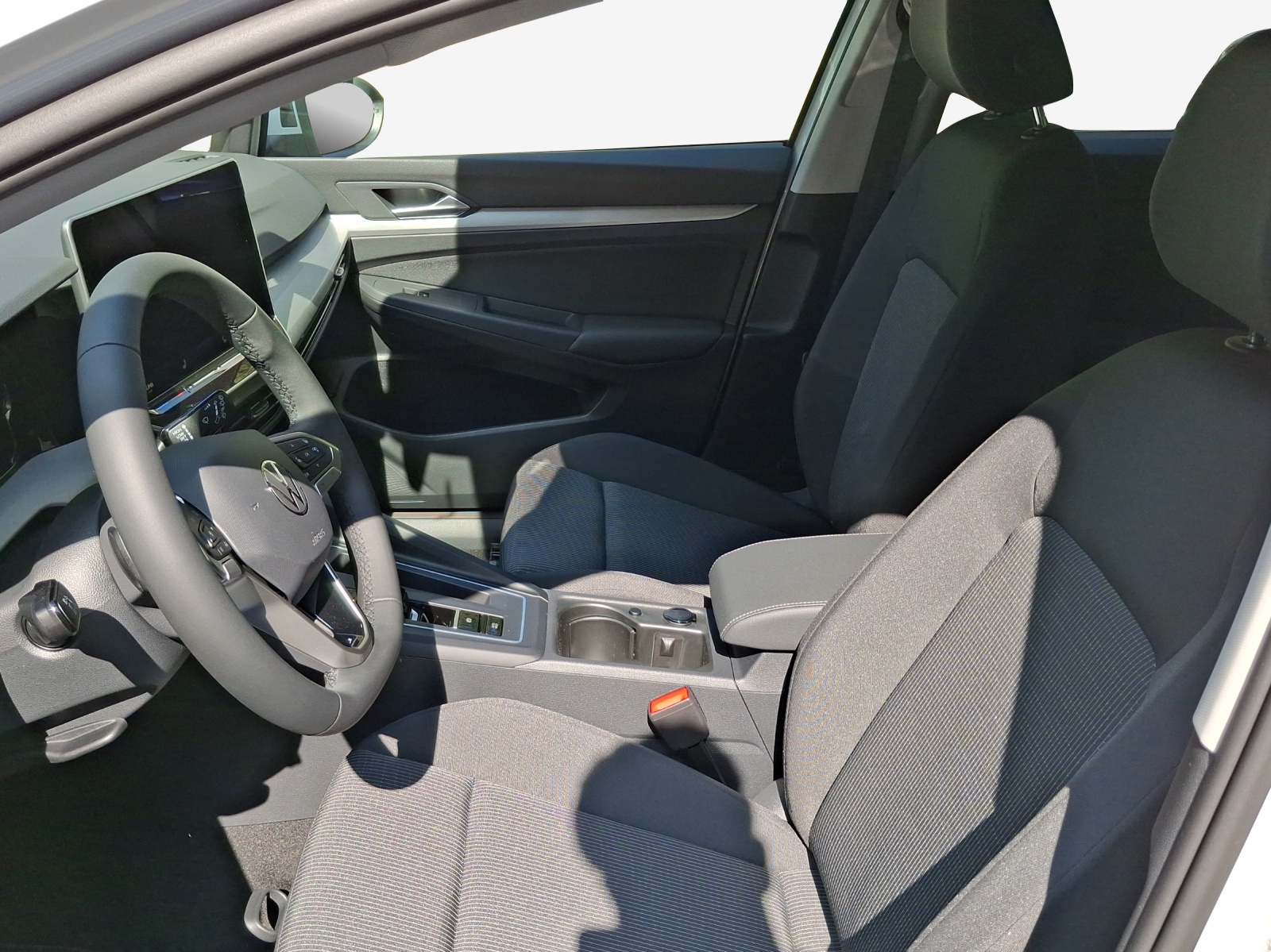 VW Golf 1.5 e TSI mHEV Value DSG-image-7