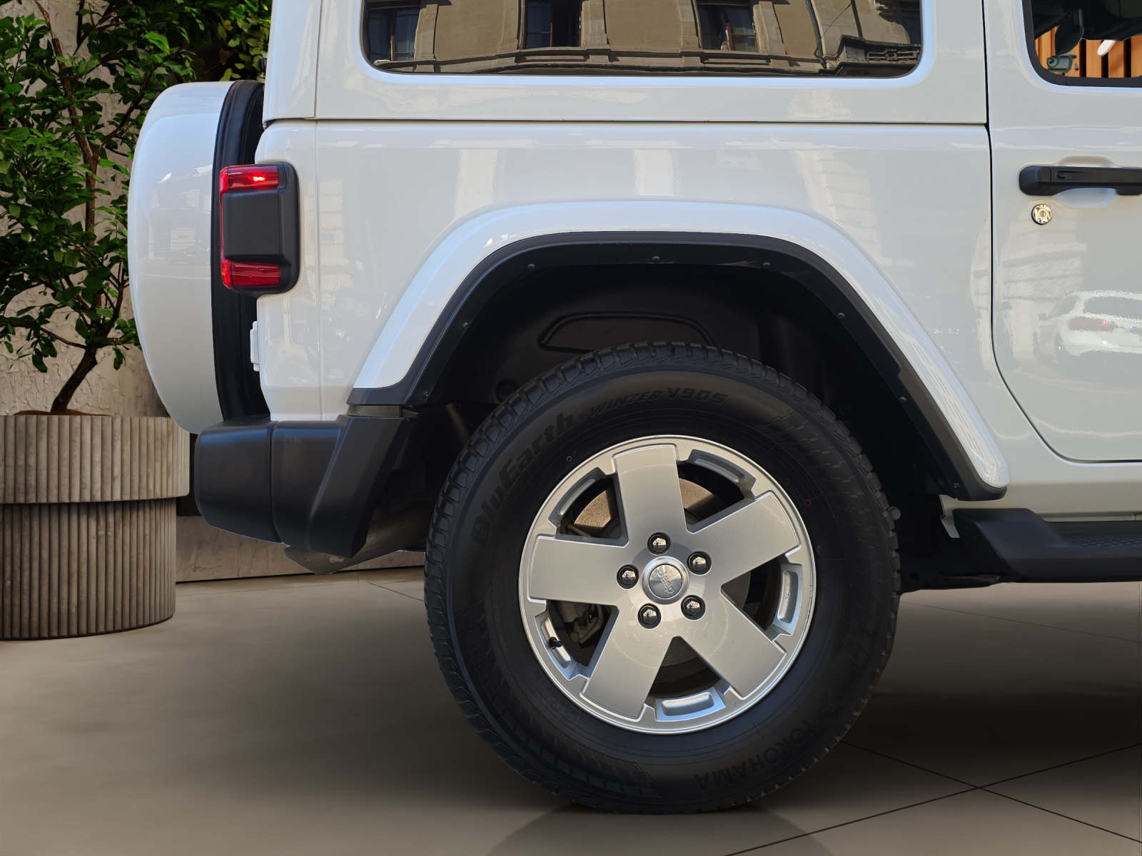 JEEP Wrangler 2.0 Sahara Automatic-image-22