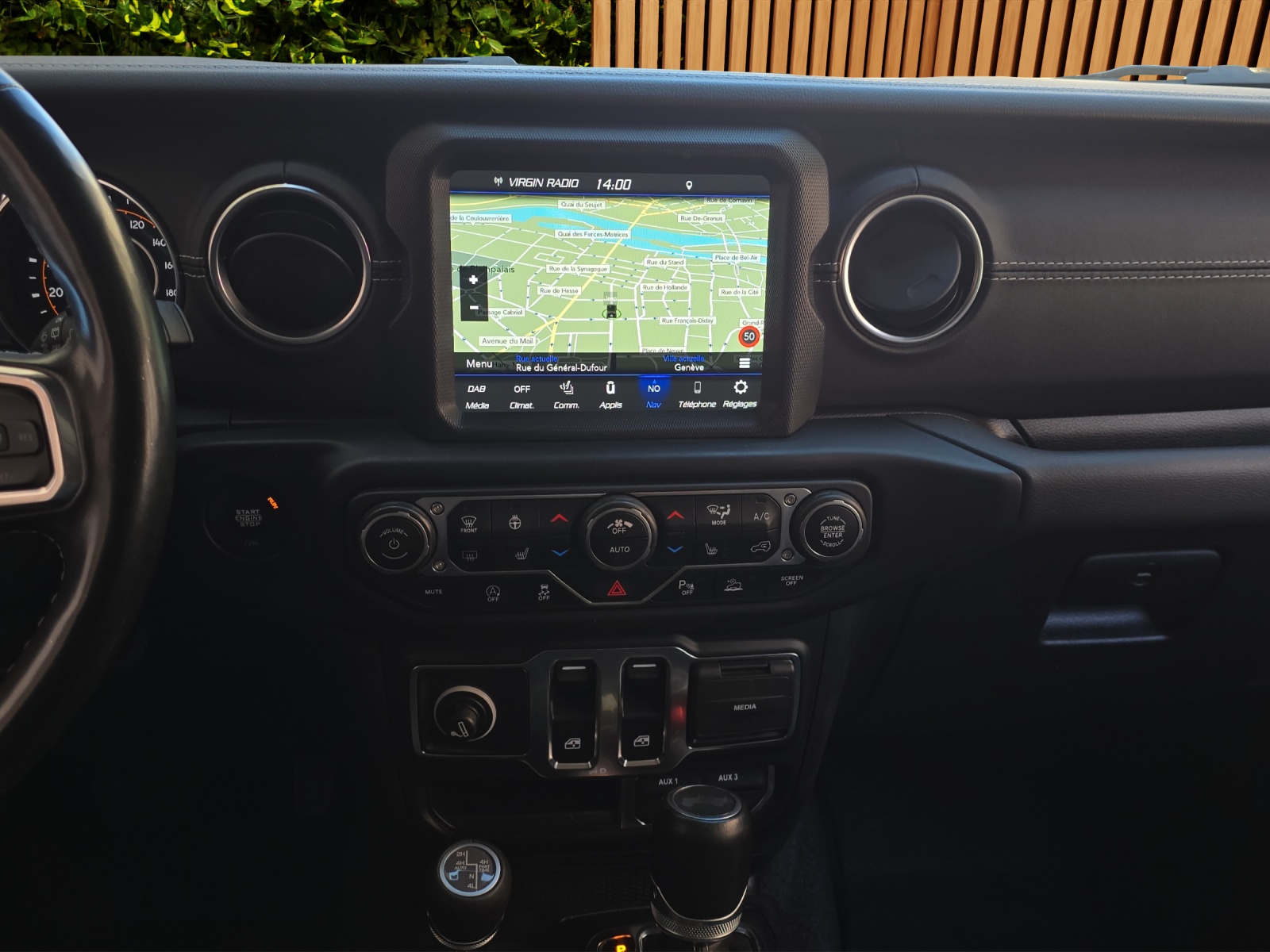JEEP Wrangler 2.0 Sahara Automatic-image-13