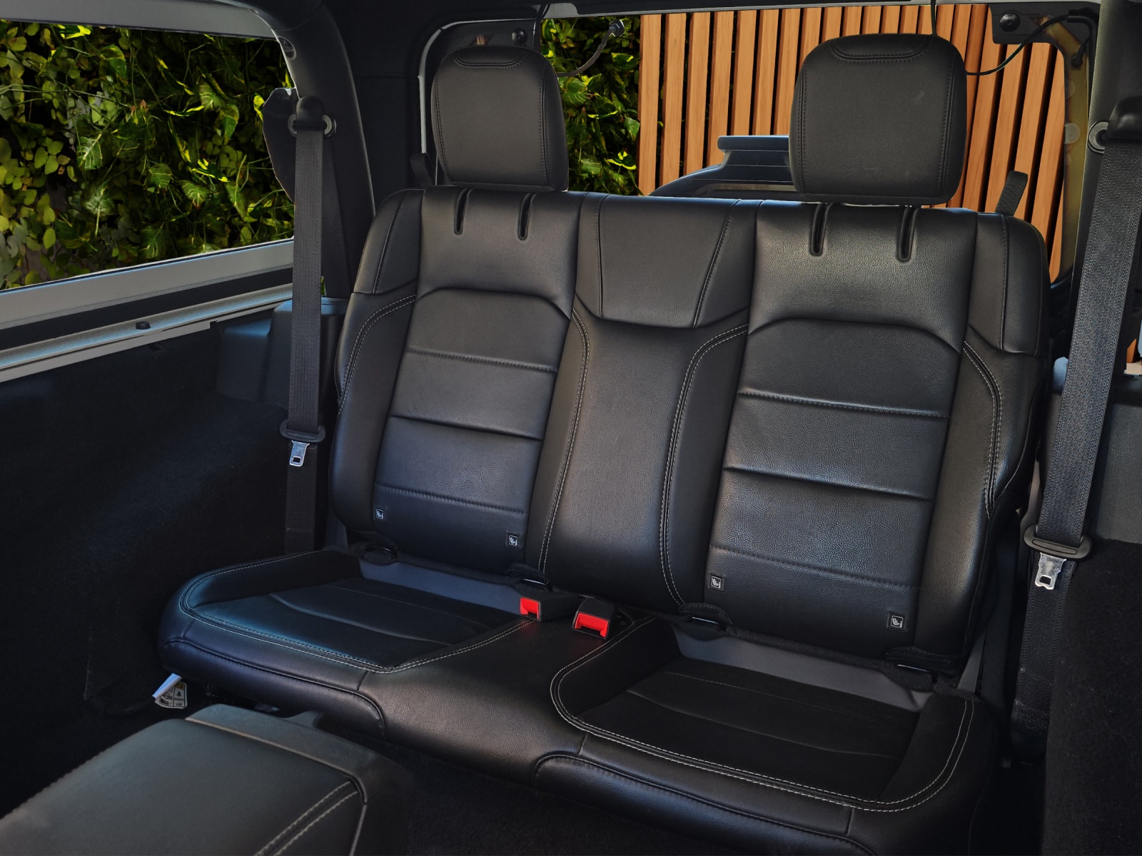JEEP Wrangler 2.0 Sahara Automatic-image-11