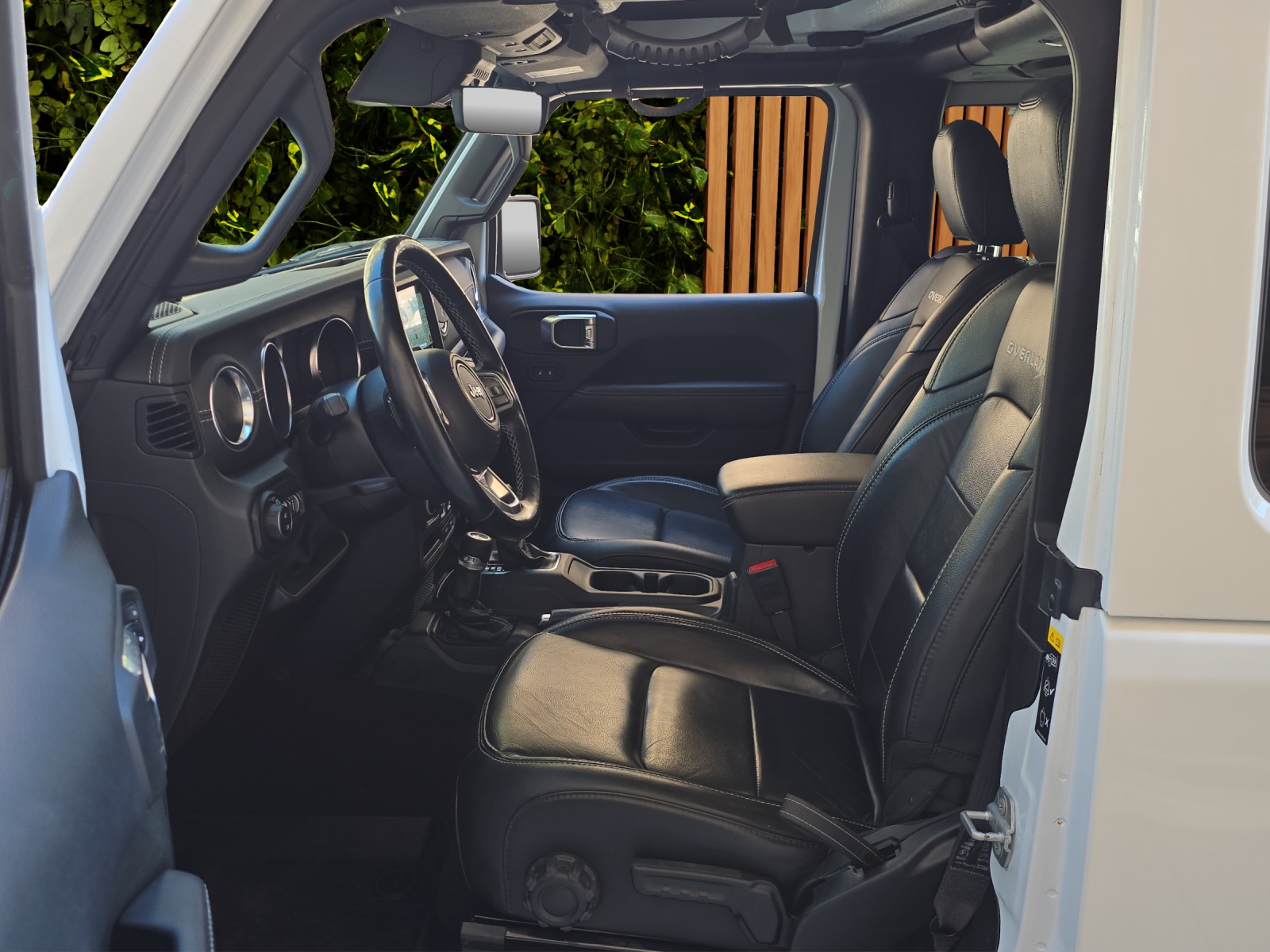 JEEP Wrangler 2.0 Sahara Automatic-image-8