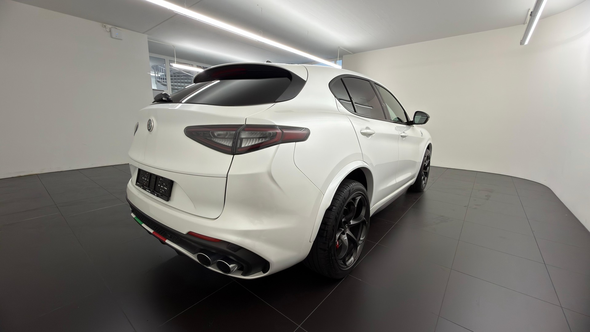 ALFA ROMEO Stelvio 2.9 V6 Biturbo Q4 Quadrifoglio-image-3