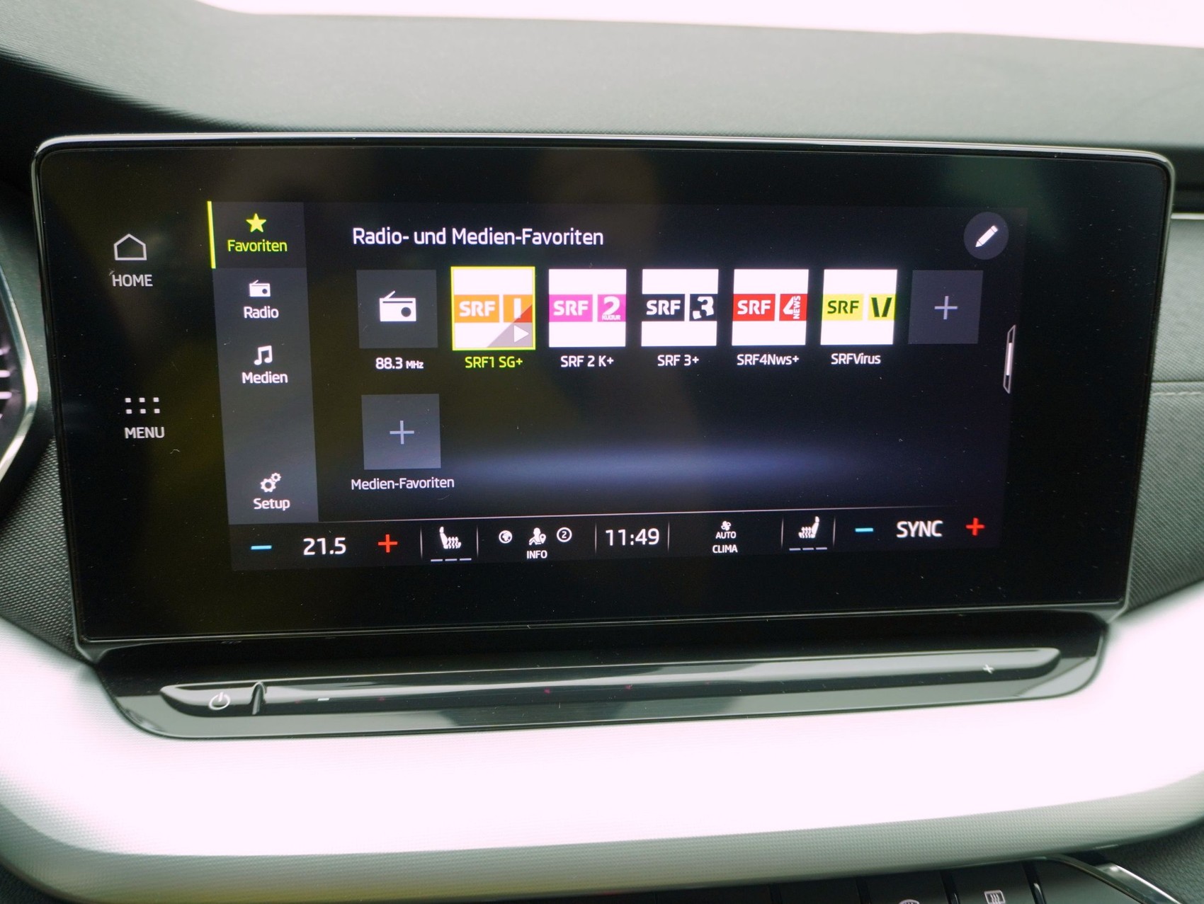 SKODA Octavia 1.5 eTSI DSG Style-image-14