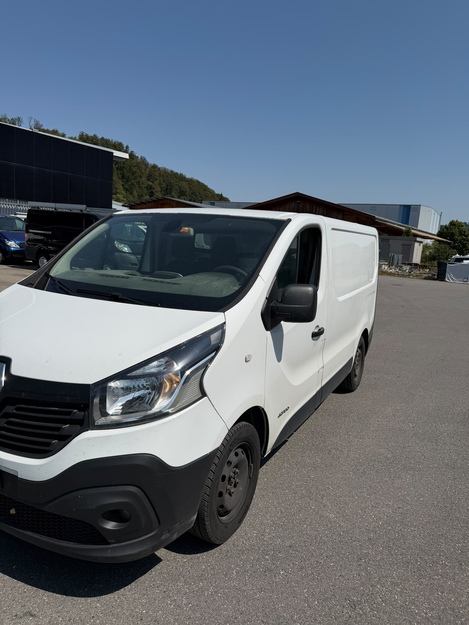 RENAULT Trafic 1.6 dCi 120 2.9t Business L1H1-image-3