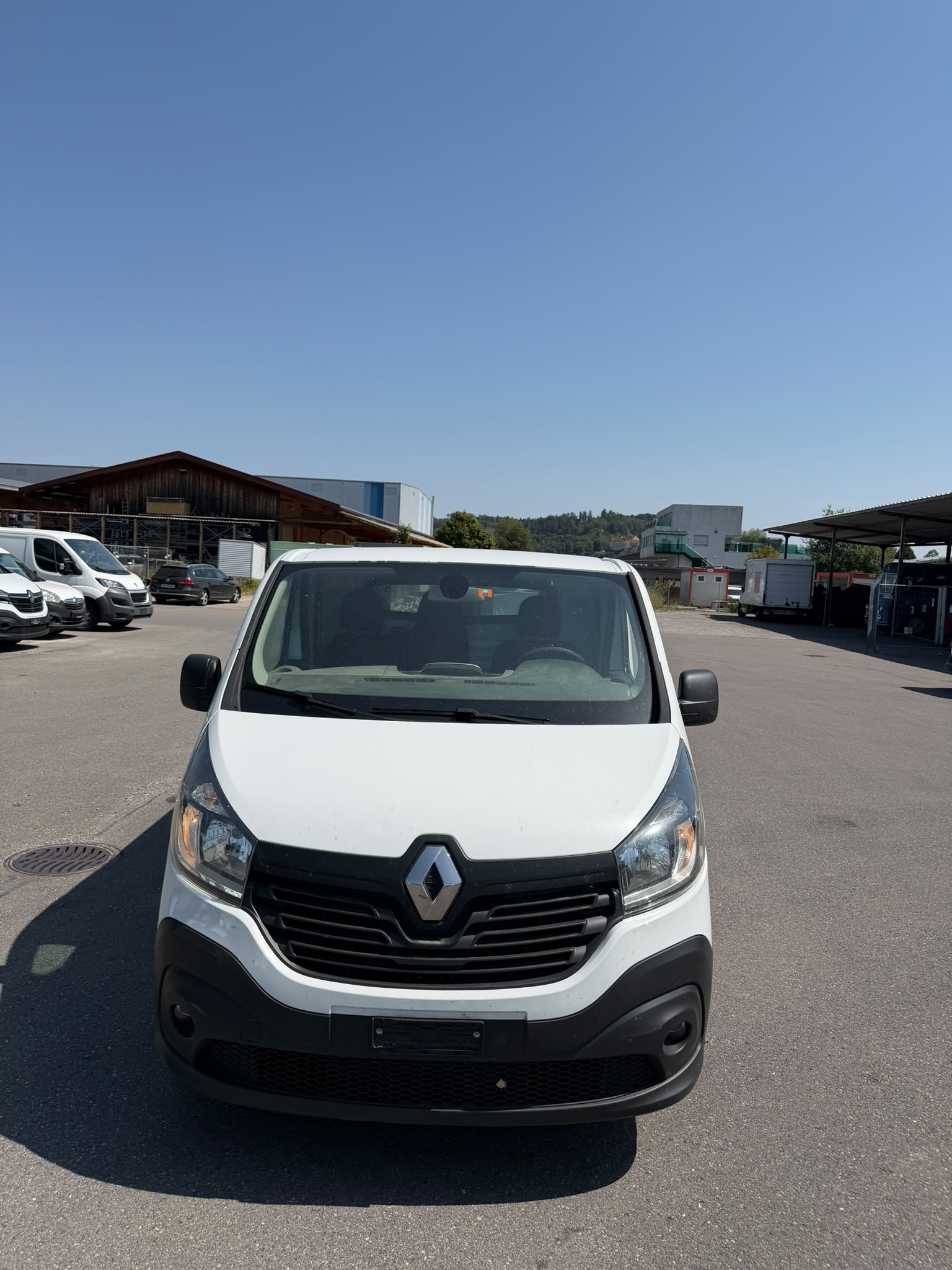 RENAULT Trafic 1.6 dCi 120 2.9t Business L1H1-image-0