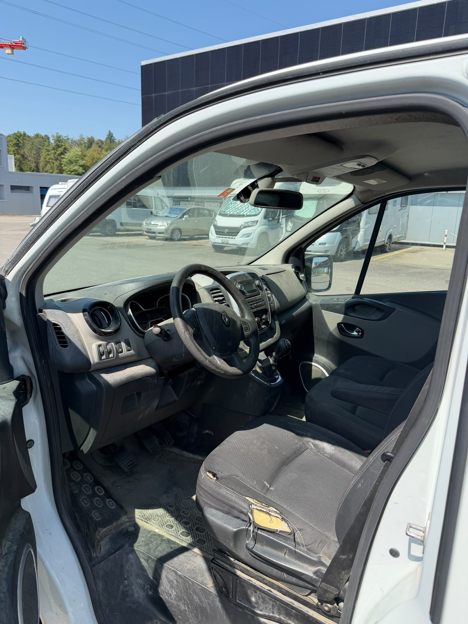 RENAULT Trafic 1.6 dCi 120 2.9t Business L1H1-image-4