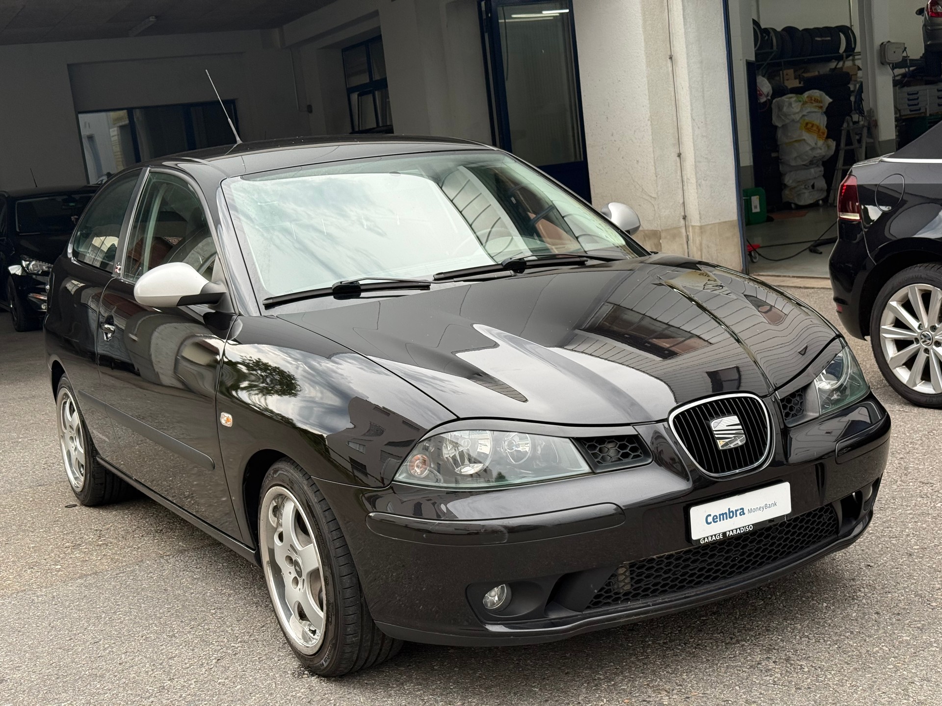 SEAT Ibiza 1.8 20V Turbo FR-image-2