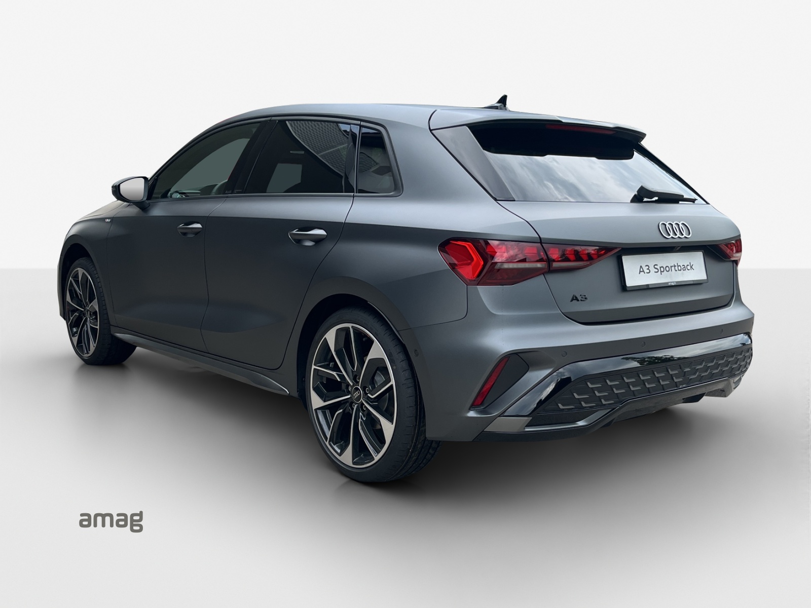 AUDI A3 Sportback TFSI 110 kW S line Attraction S tronic-showroom-element-2