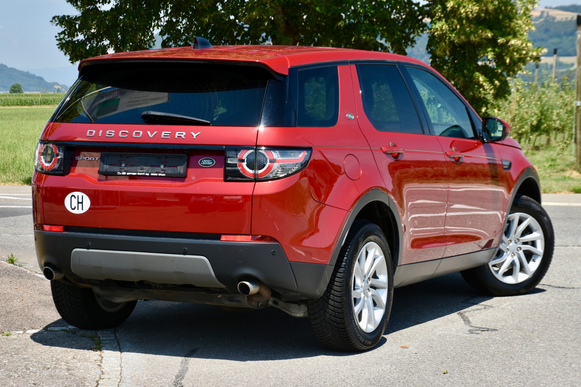 LAND ROVER Discovery Sport 2.0 TD4 SE-image-1