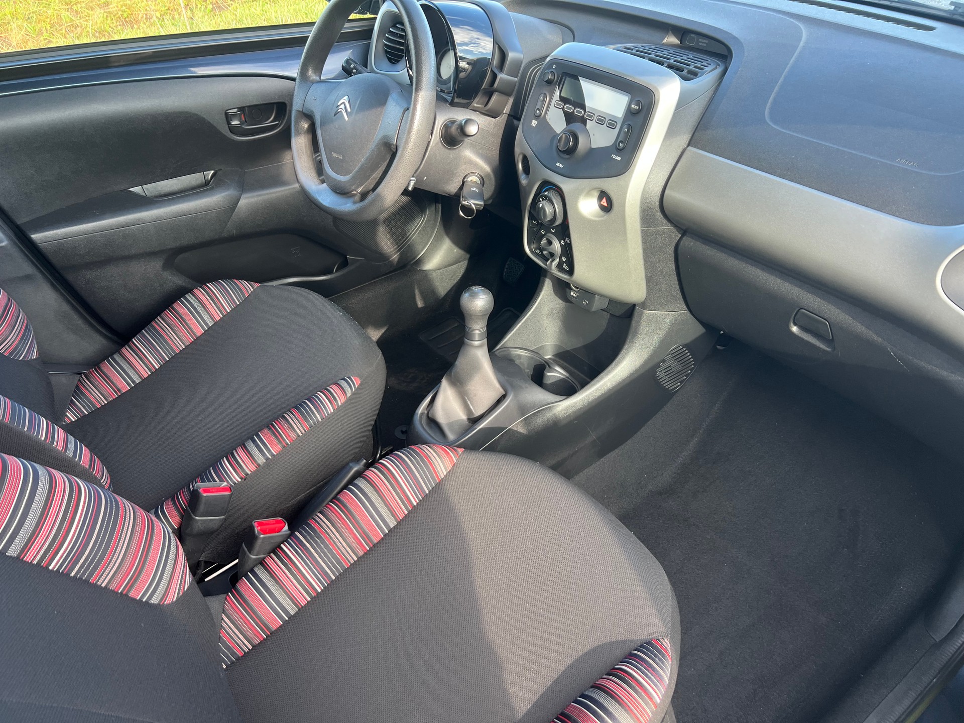 CITROEN C1 1.2 VTi Swiss&Me-image-6