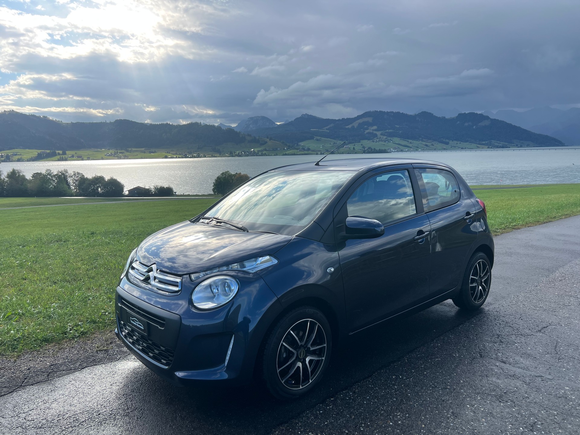 CITROEN C1 1.2 VTi Swiss&Me-image-0