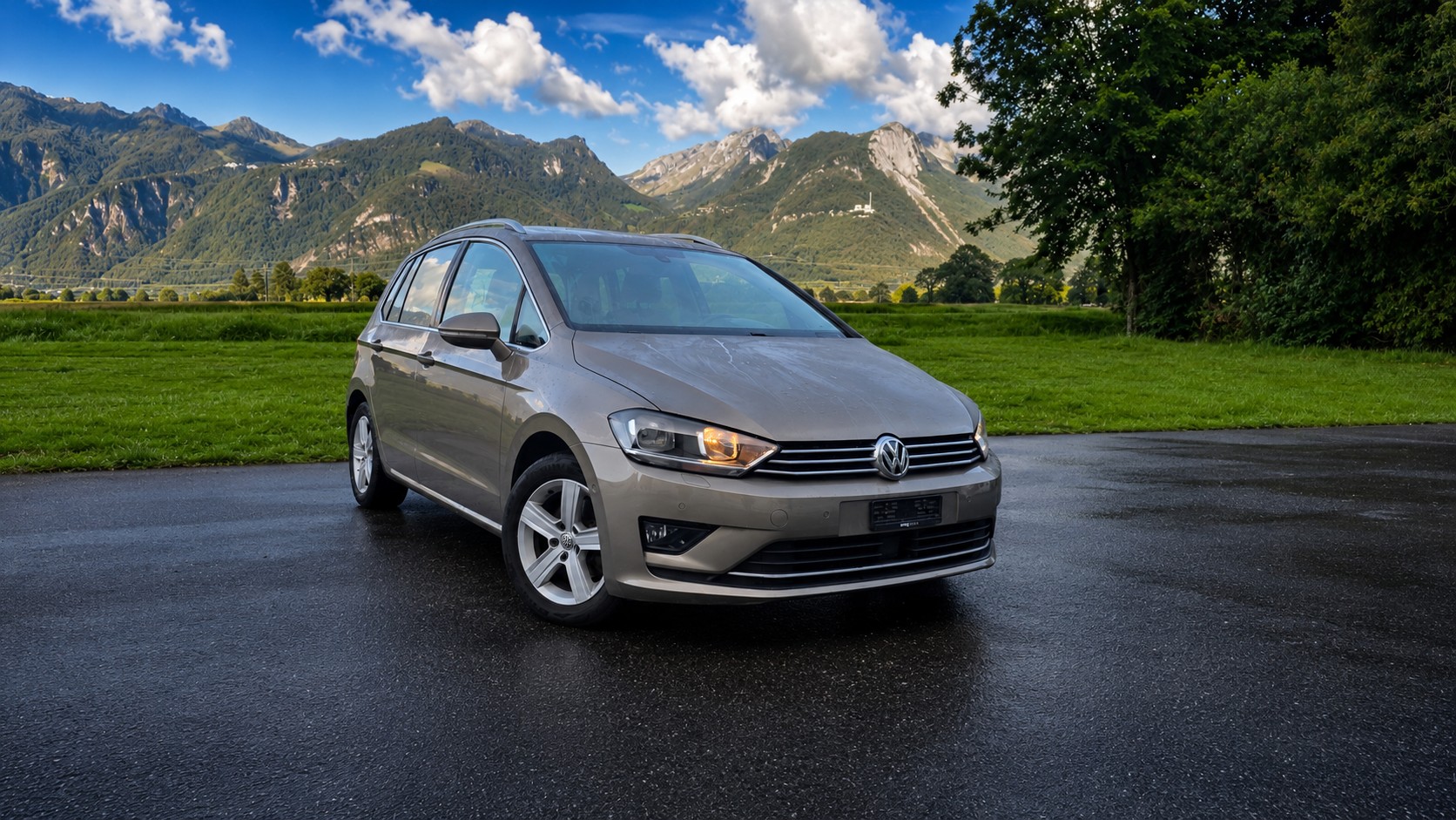 VW Golf Sportsvan 1.4 TSI Highline DSG-image-1