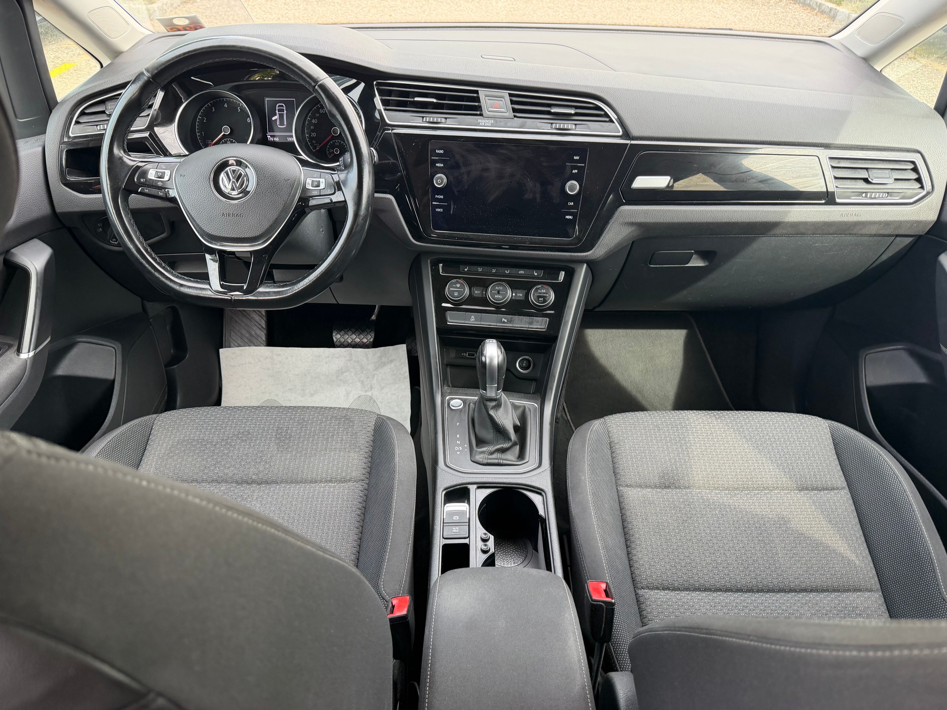 VW Touran 1.5 TSI EVO Comfortline DSG-image-11