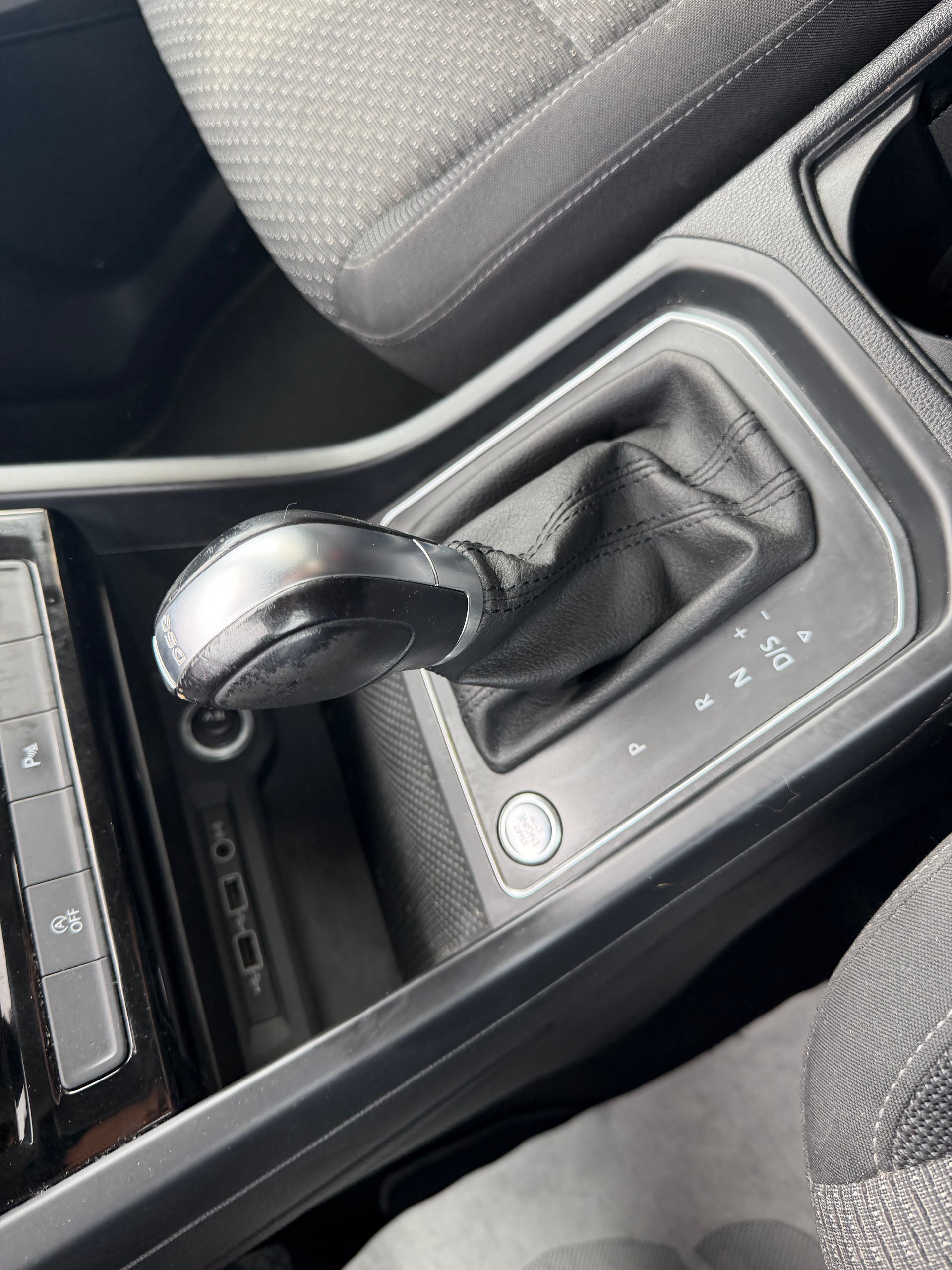 VW Touran 1.5 TSI EVO Comfortline DSG-image-13