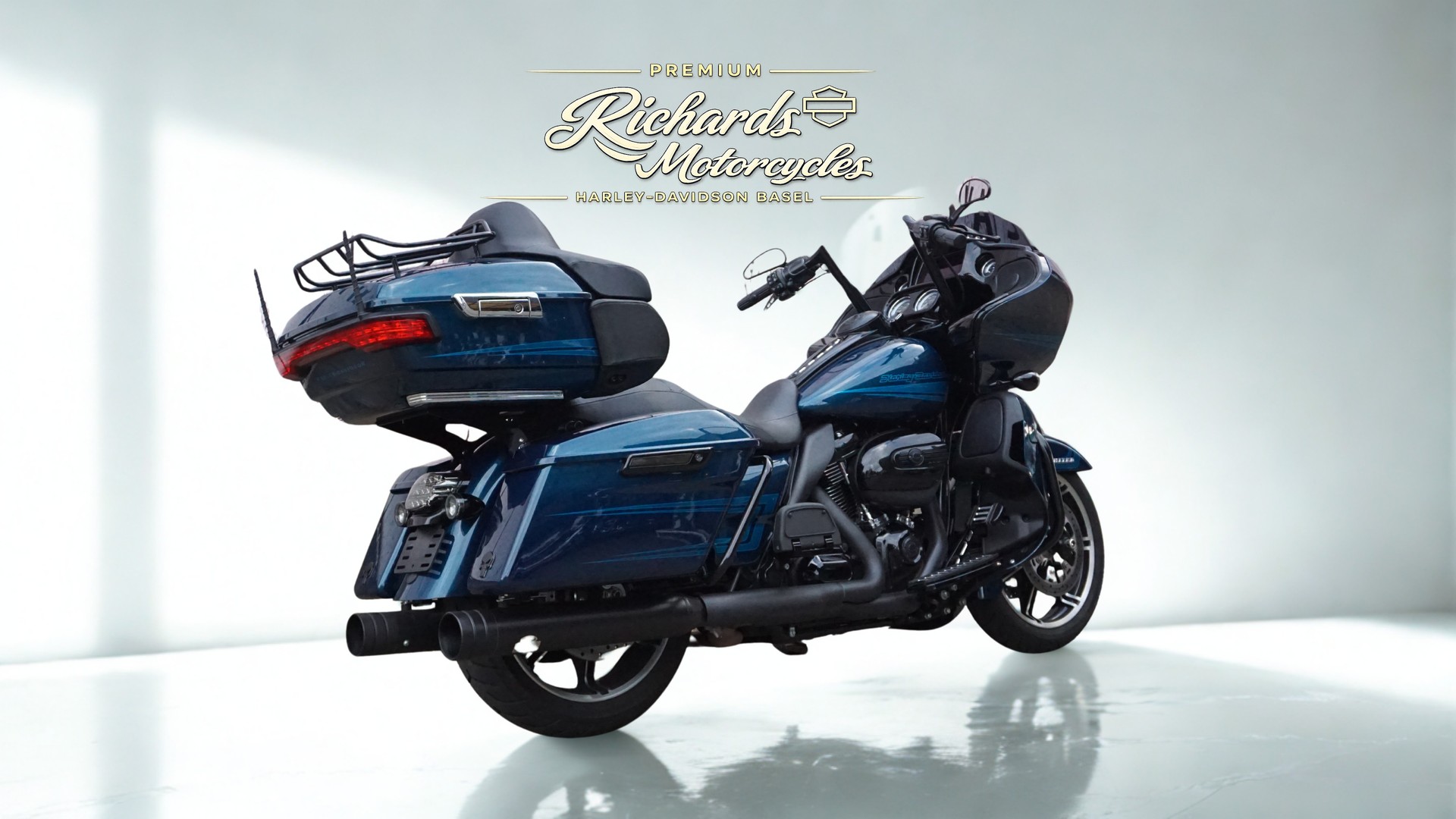 HARLEY-DAVIDSON FLTRK Road Glide Limited 114-showroom-element-2