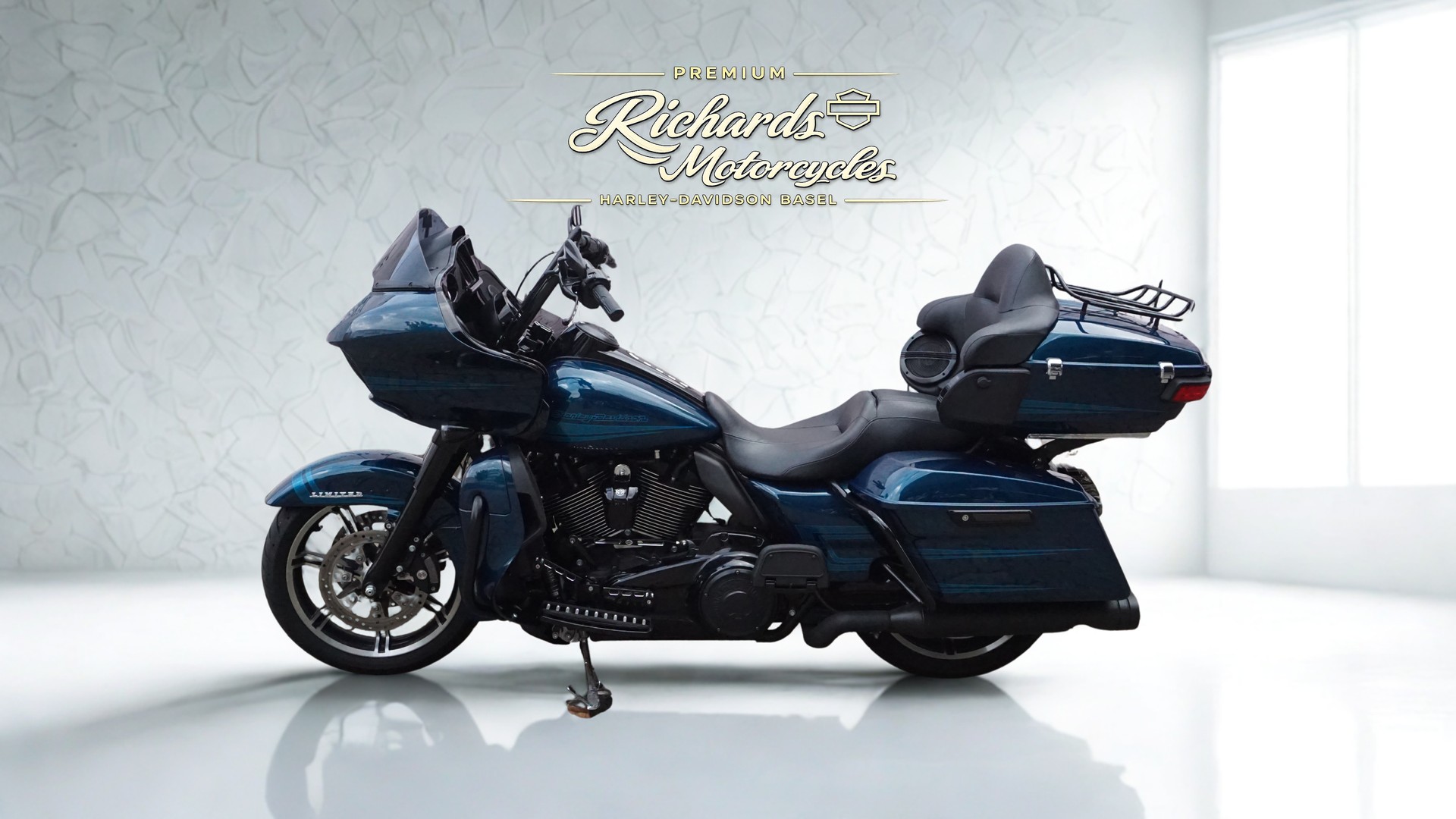 HARLEY-DAVIDSON FLTRK Road Glide Limited 114-showroom-element-3