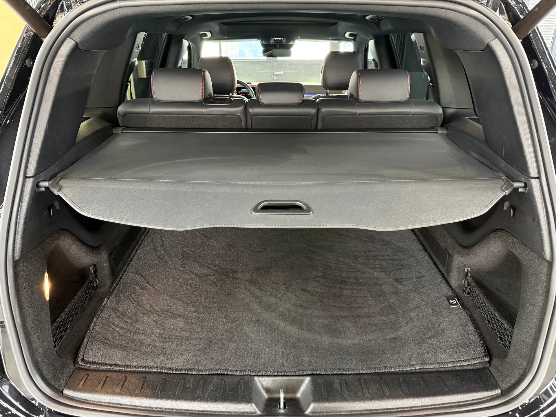 MERCEDES-BENZ EQB 350 AMG Line 4Matic-image-15