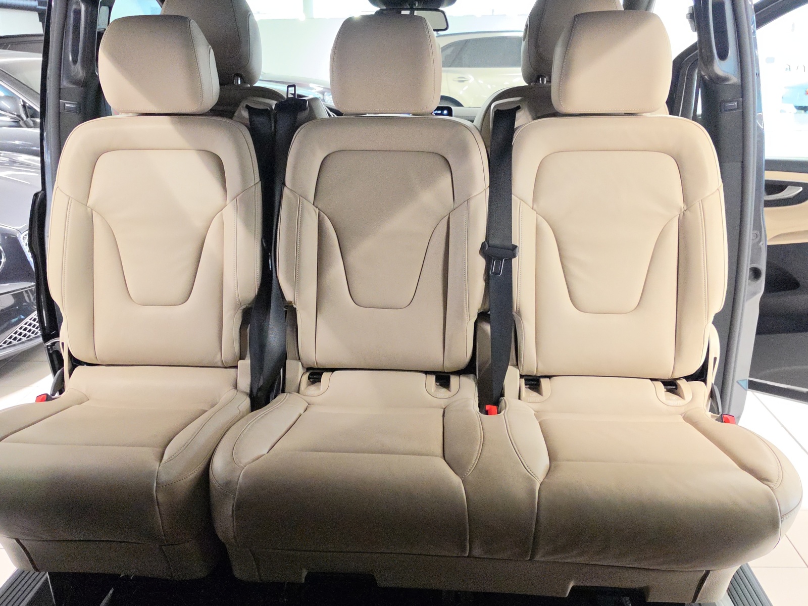 MERCEDES-BENZ V 250 d lang Avantgarde 4Matic G-Tronic-image-20