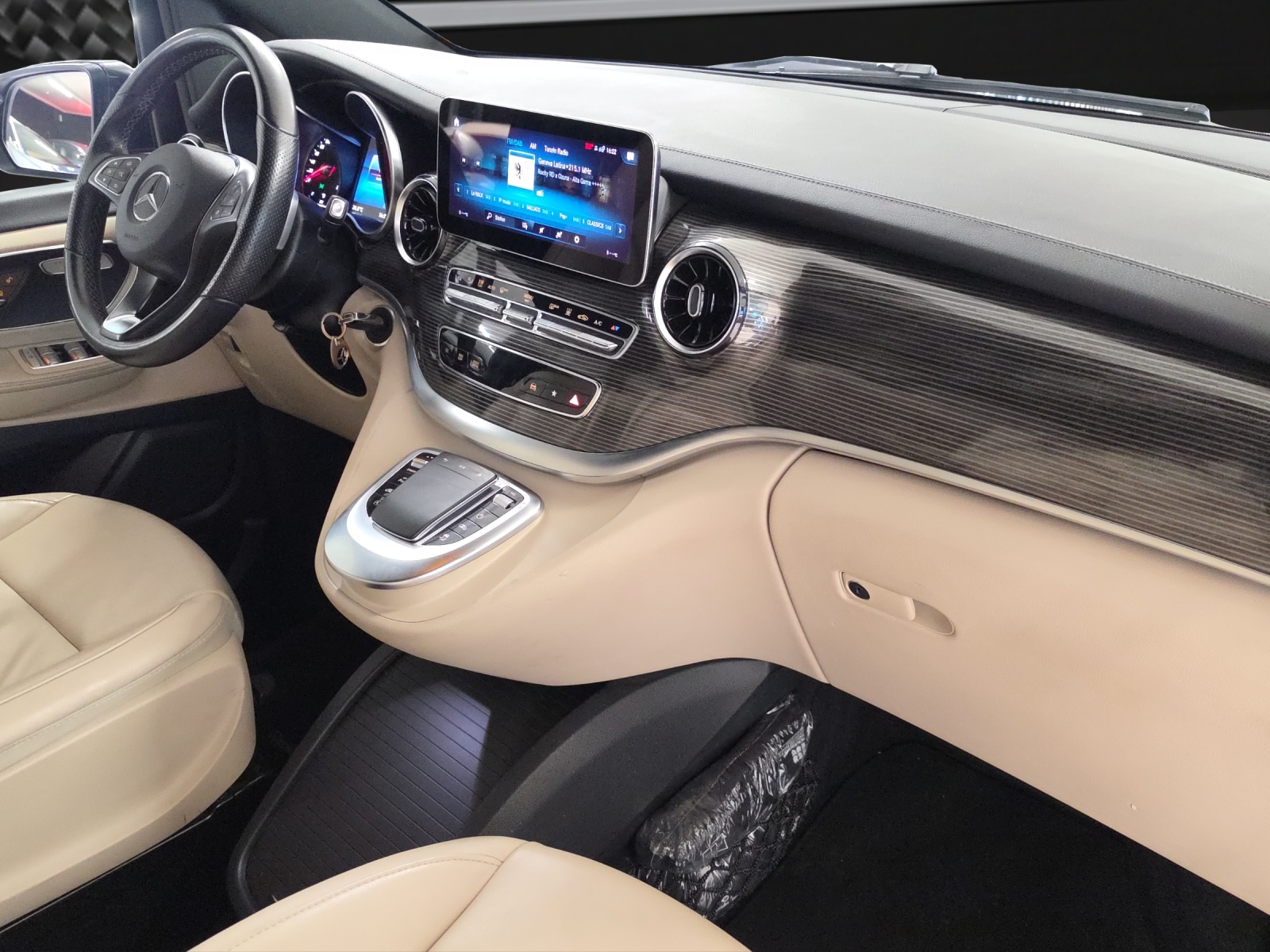 MERCEDES-BENZ V 250 d lang Avantgarde 4Matic G-Tronic-image-15