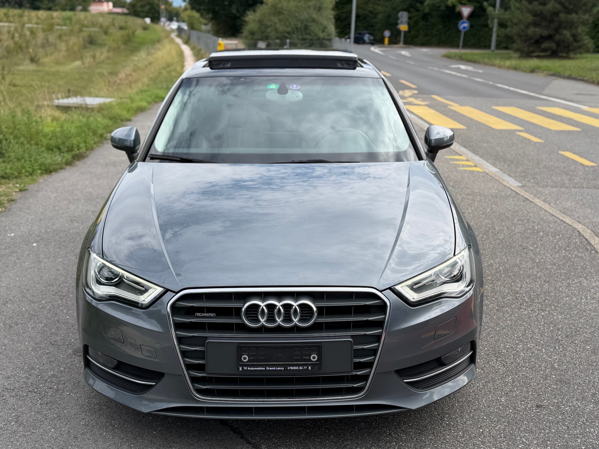 AUDI A3 Sportback 1.8 TFSI Ambition quattro S-tronic-image-0