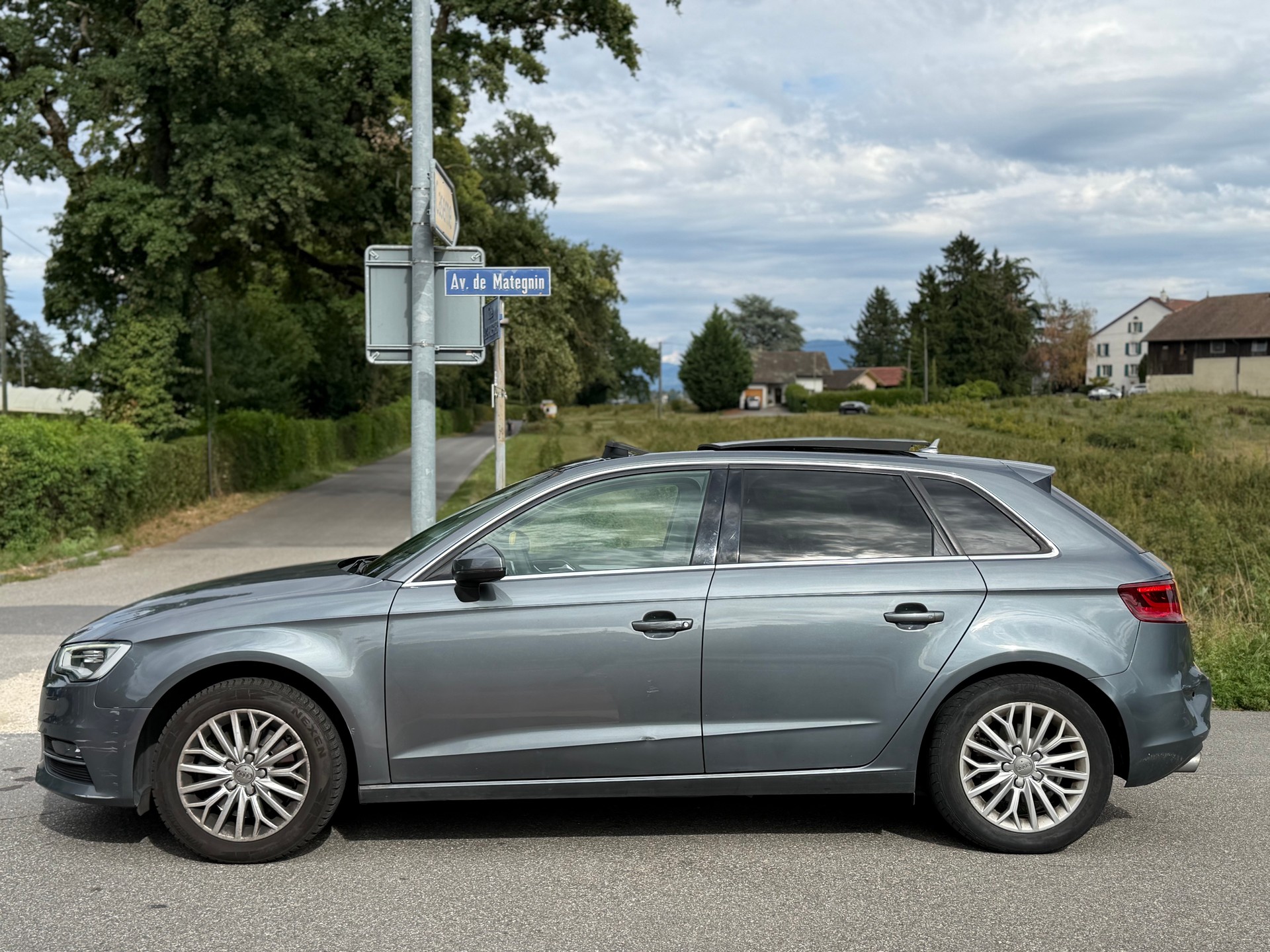 AUDI A3 Sportback 1.8 TFSI Ambition quattro S-tronic-image-3