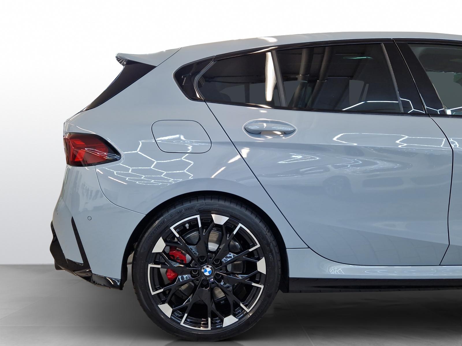 BMW M135i xDrive M Sport Pro-image-5