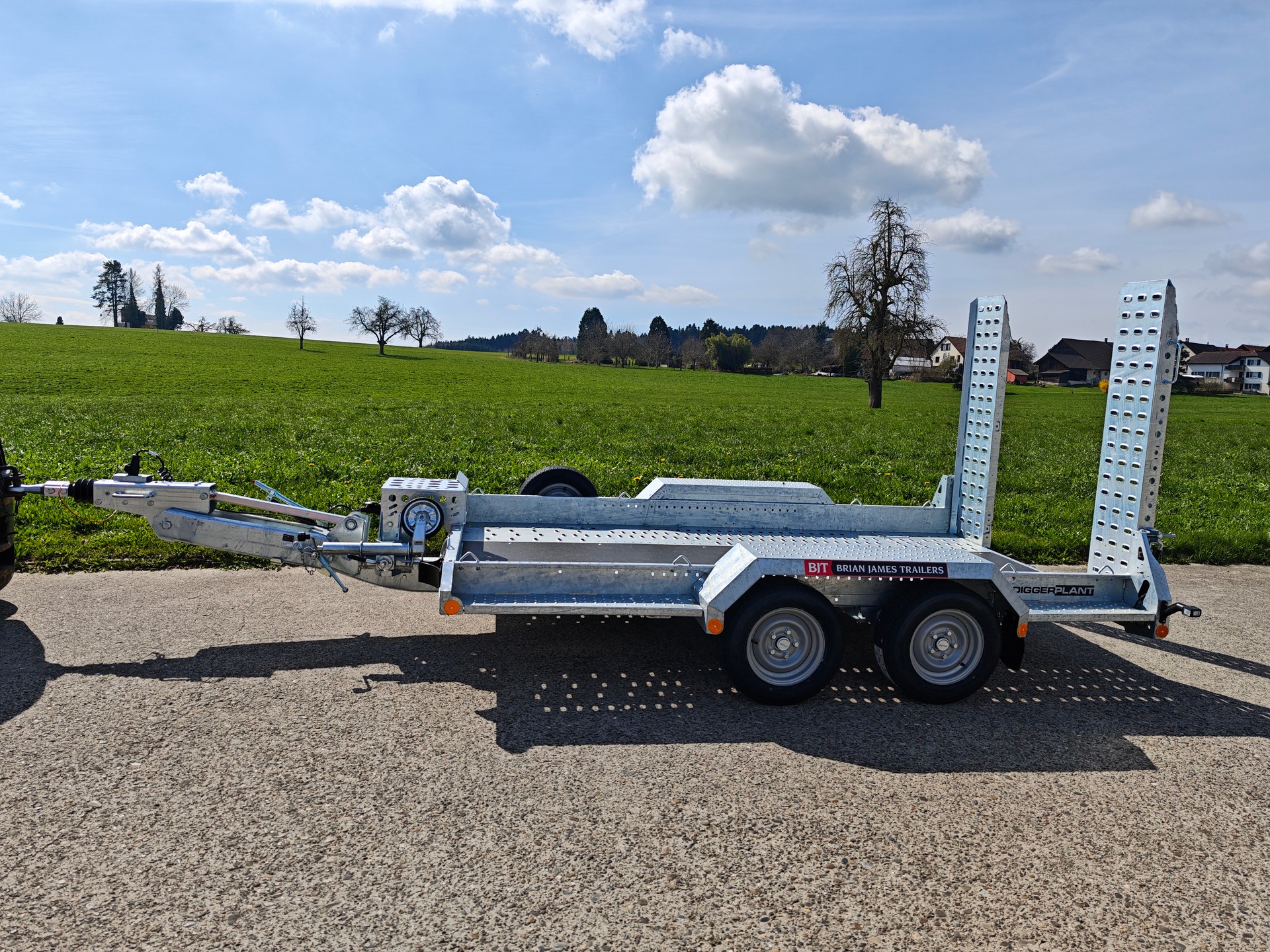 BRIAN JAMES TRAILERS DiggerPlant 543-3217-35-2-12-image-1